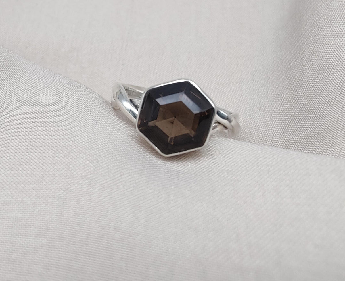 Smoky Quartz Hexagon Ring: 925 Sterling Silver Twisted Band