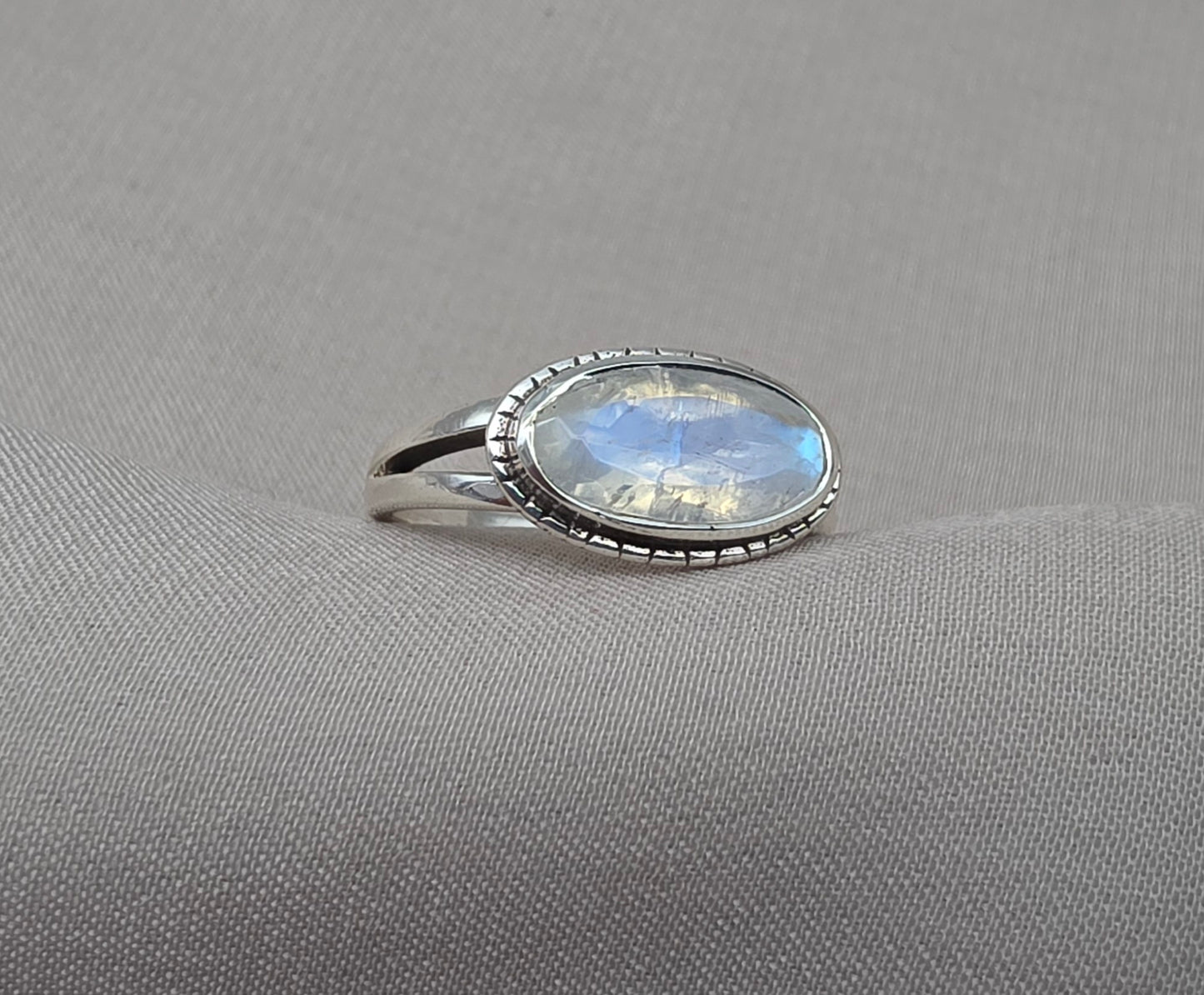 925 SOLID STERLING SILVER NATURAL MOONSTONE GEMSTONE HANDMADE RING, ALL SIZES AVAILABLE (Copy)
