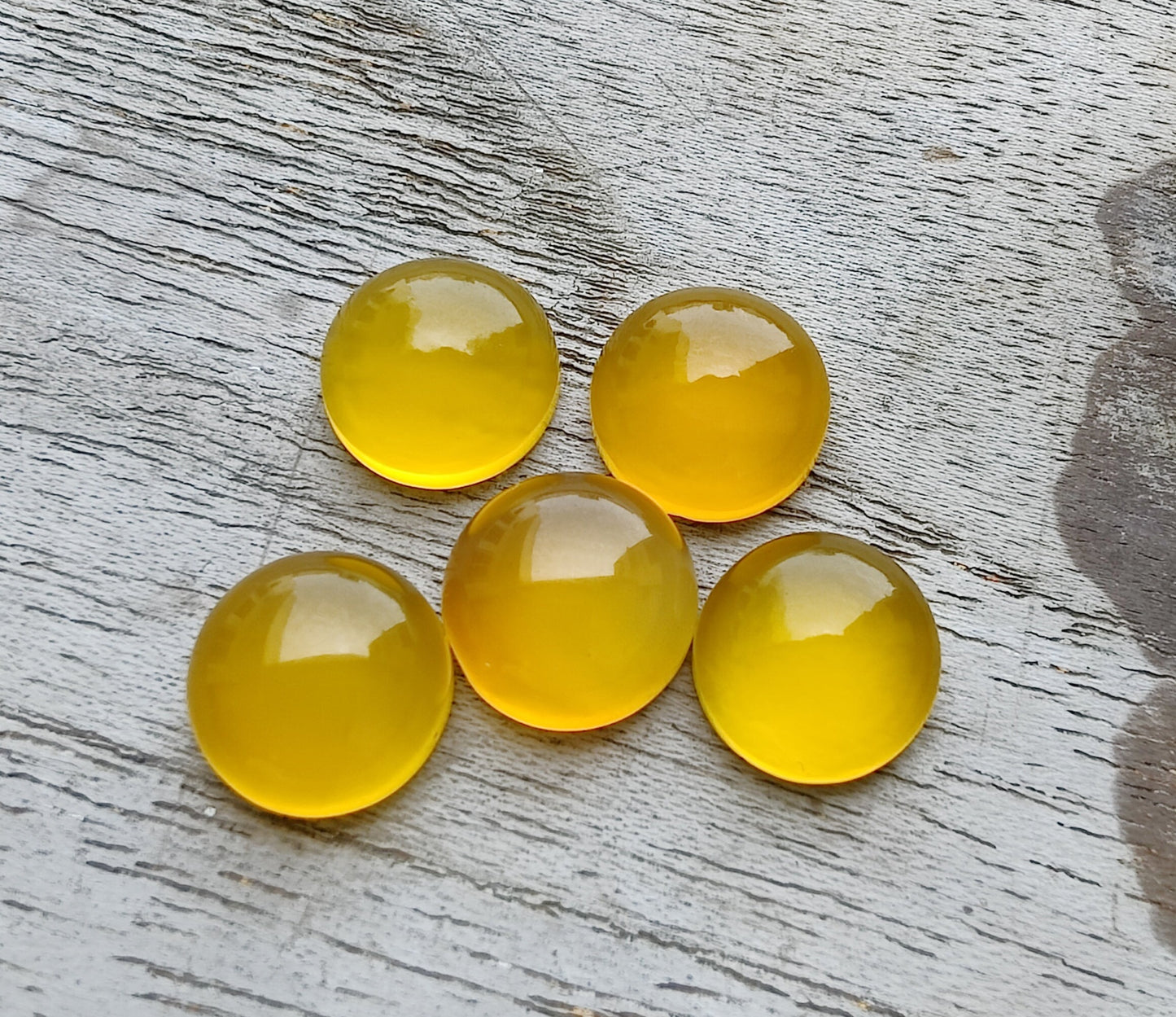 NATURAL MANGO CHALCEDONY ROUND SHAP FLAT BACK CABOCHON CALIBRATED GEMSTONES, ALL CUSTOM SIZES AVAILABLE