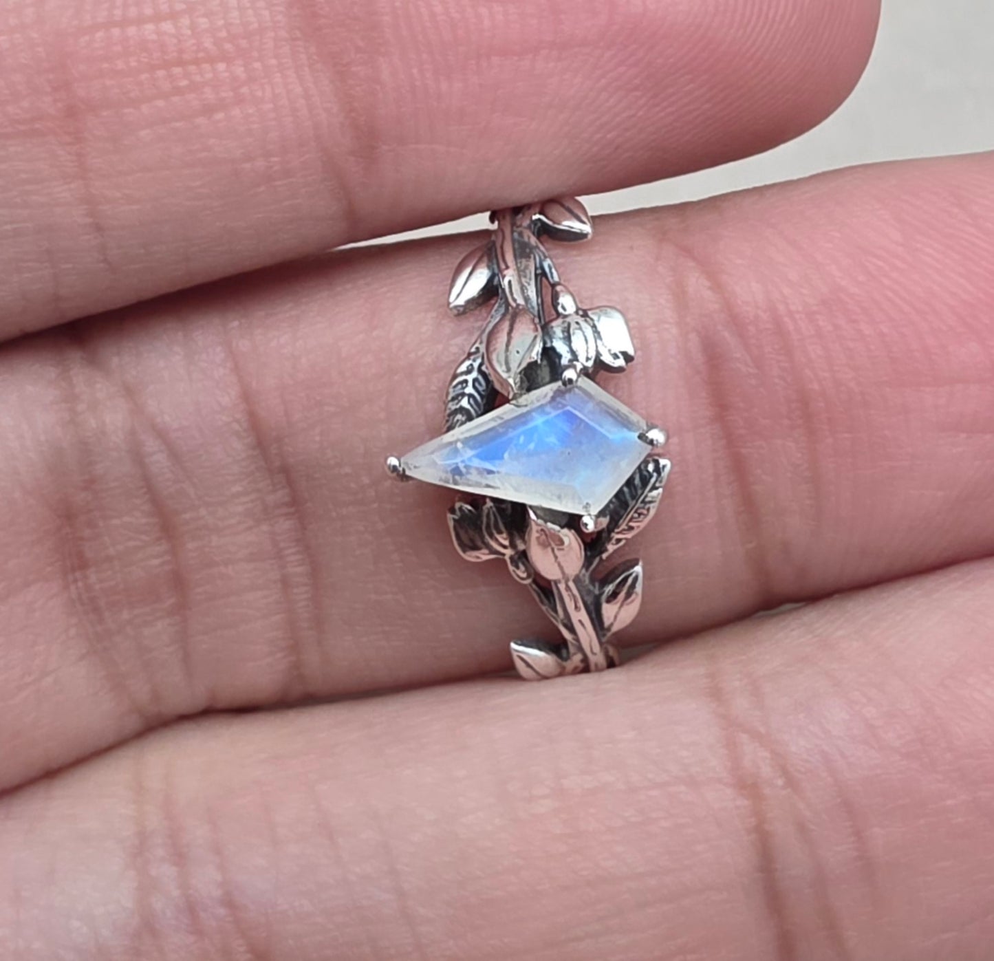 925 Sterling Silver Moonstone Ring Marquise Gemstone Leaf Ring Boho Dainty Jewelry Gift for Her