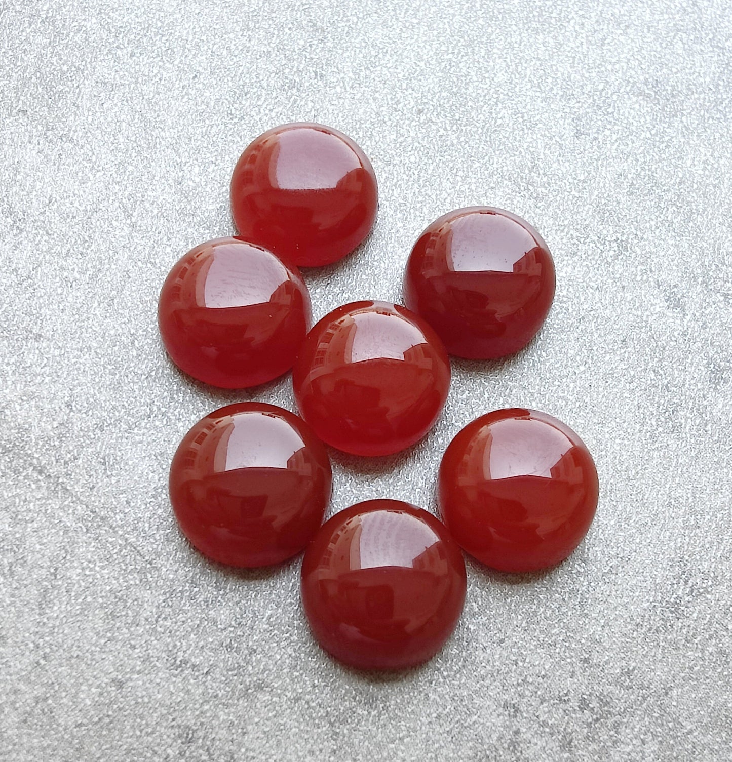 NATURAL RED ONYX ROUND SHAPE CABOCHON FLAT BAK CALIBRATED GEMSTONES, ALL SIZES AVAILABLE