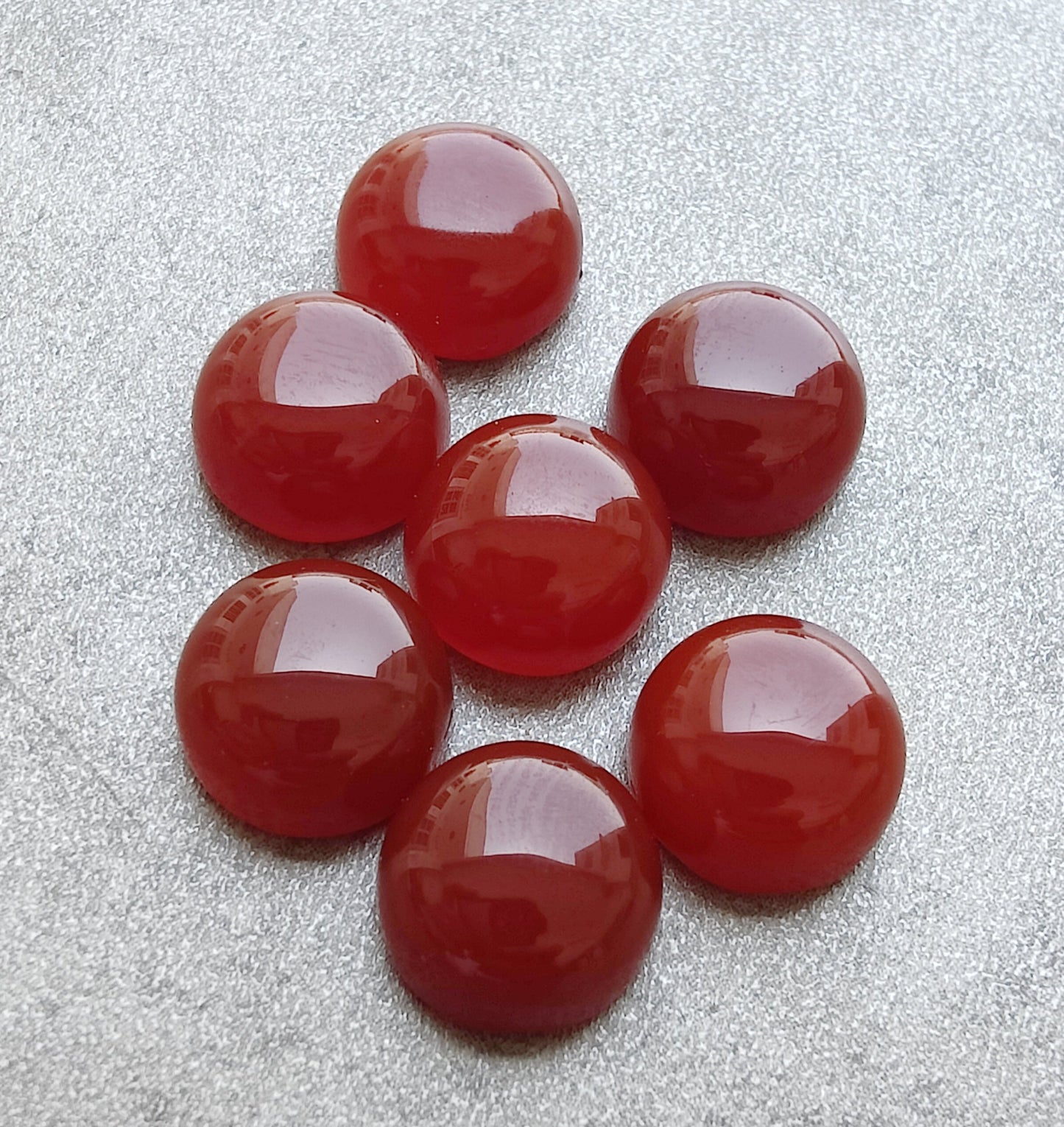 NATURAL RED ONYX ROUND SHAPE CABOCHON FLAT BAK CALIBRATED GEMSTONES, ALL SIZES AVAILABLE
