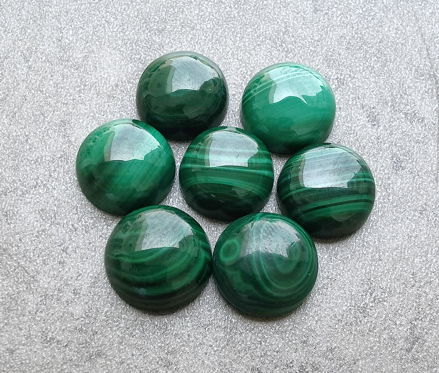 NATURAL MALACHITE ROUND SHAPE CABOCHON FLAT BACK CALIBRATED GEMSTONES