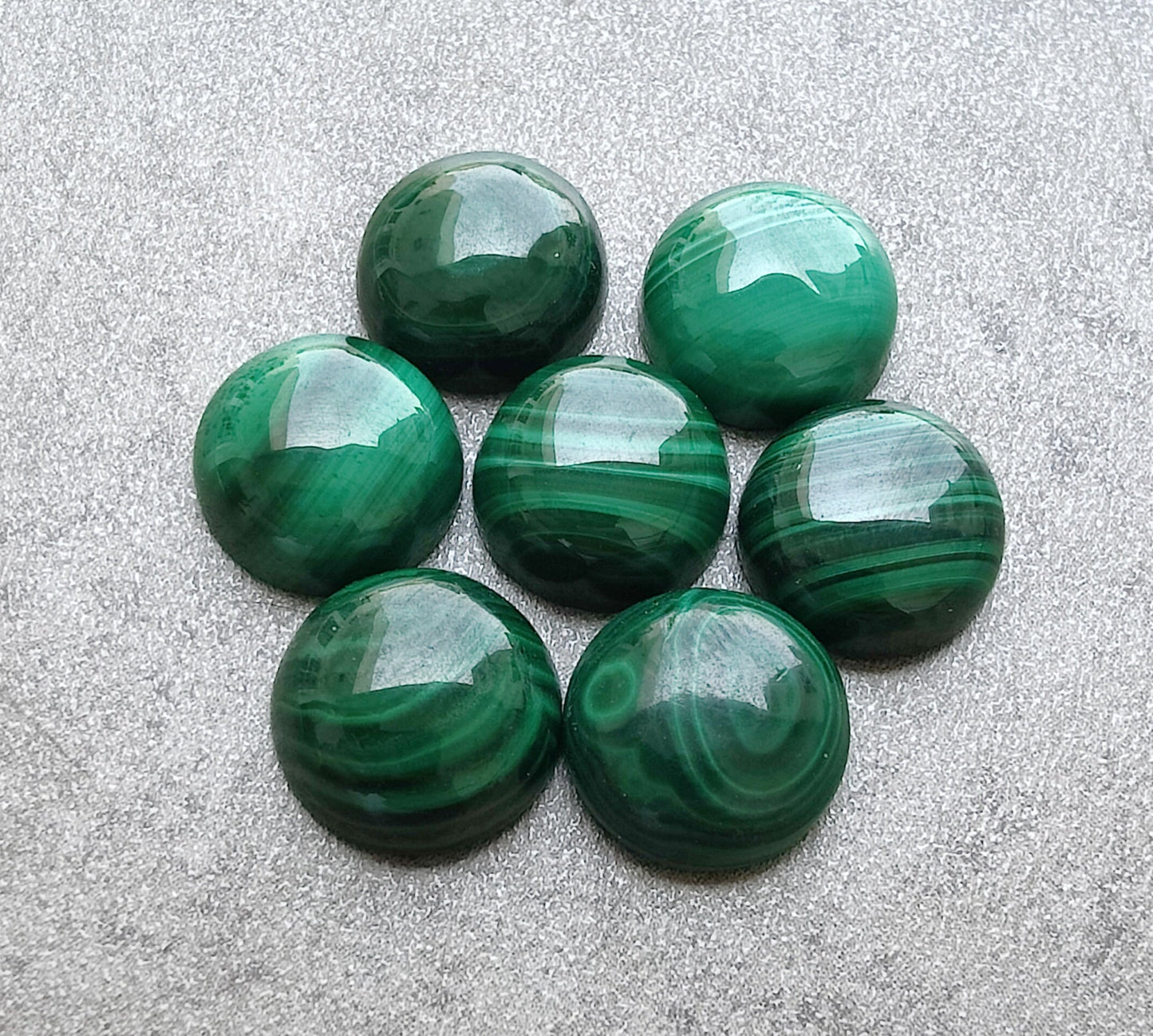 NATURAL MALACHITE ROUND SHAPE CABOCHON FLAT BACK CALIBRATED GEMSTONES