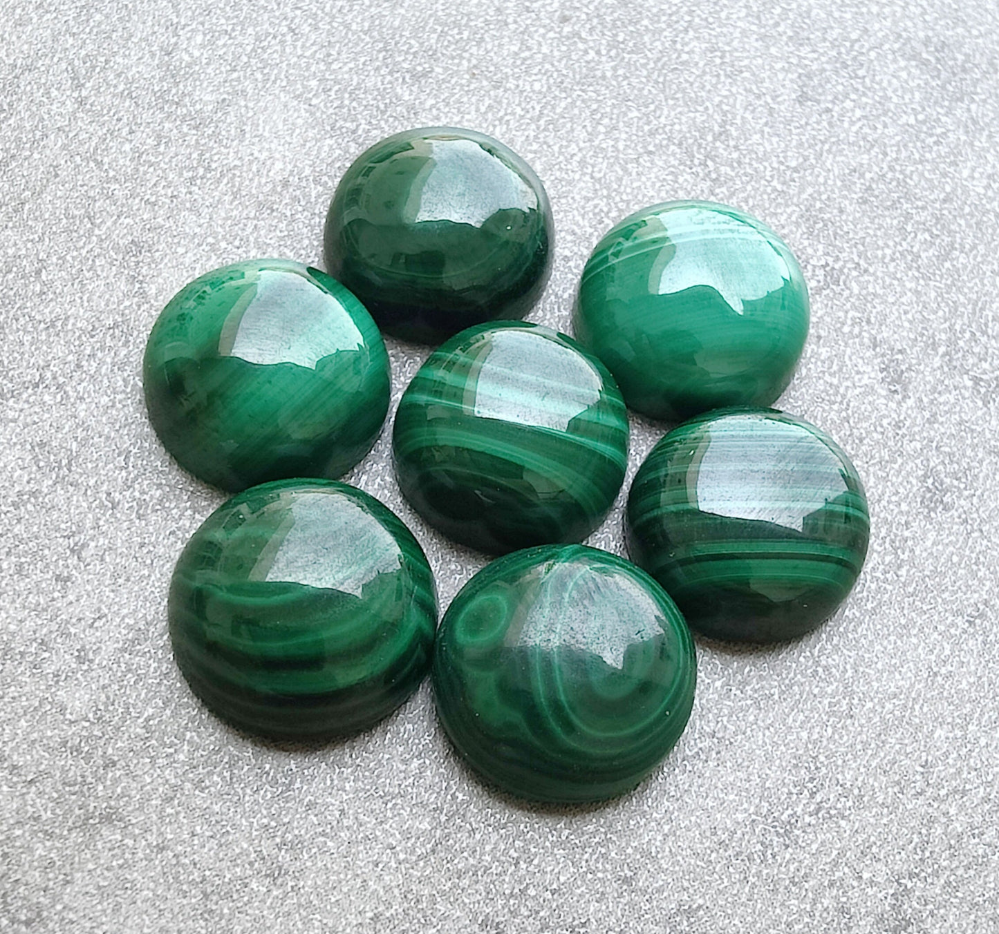NATURAL MALACHITE ROUND SHAPE CABOCHON FLAT BACK CALIBRATED GEMSTONES