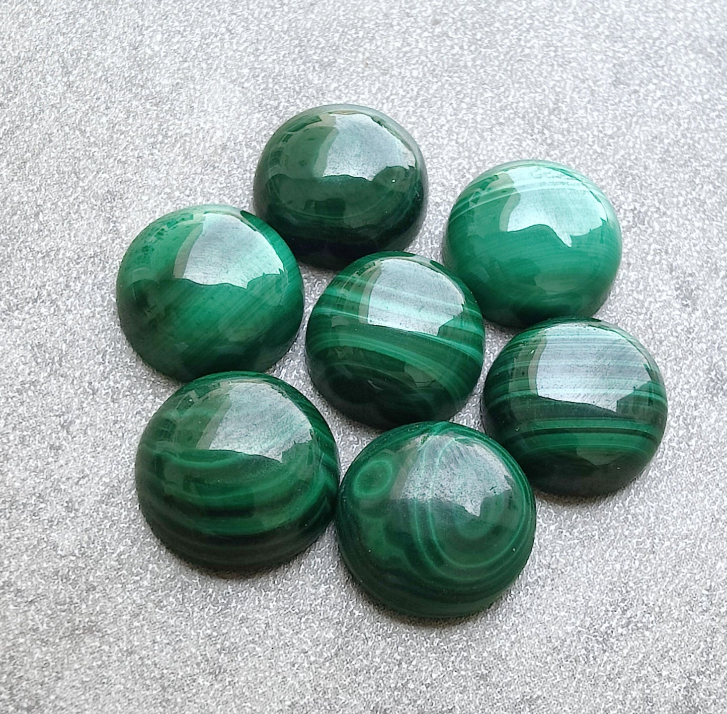 NATURAL MALACHITE ROUND SHAPE CABOCHON FLAT BACK CALIBRATED GEMSTONES