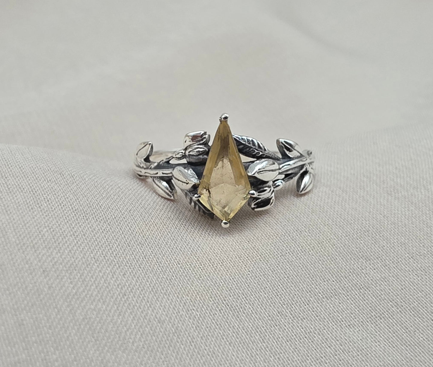 925 SOLID STERLING SILVER NATURAL CITRINE GEMSTONE HANDMADE RING, LEAF DEGISN BRIDAL RING ALL SIZES AVAILABLE