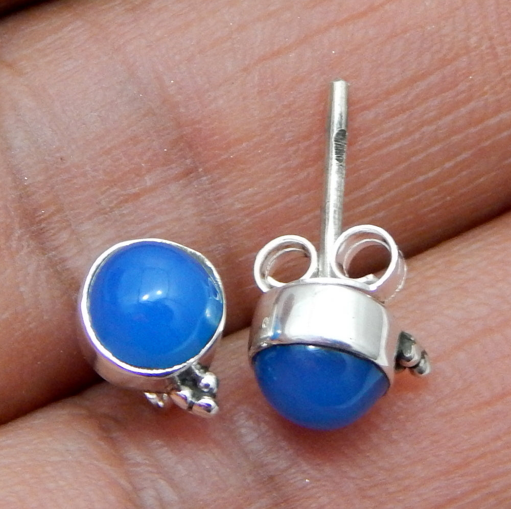 925 SOLID STERLING SILVER NATURAL BLUE CHALCEDONY GEMSTONE STUD EARRING