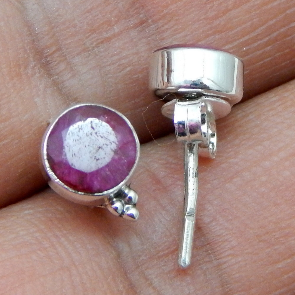 925 SOLID STERLING SILVER NATURAL RUBY GEMSTONE STUD EARRING
