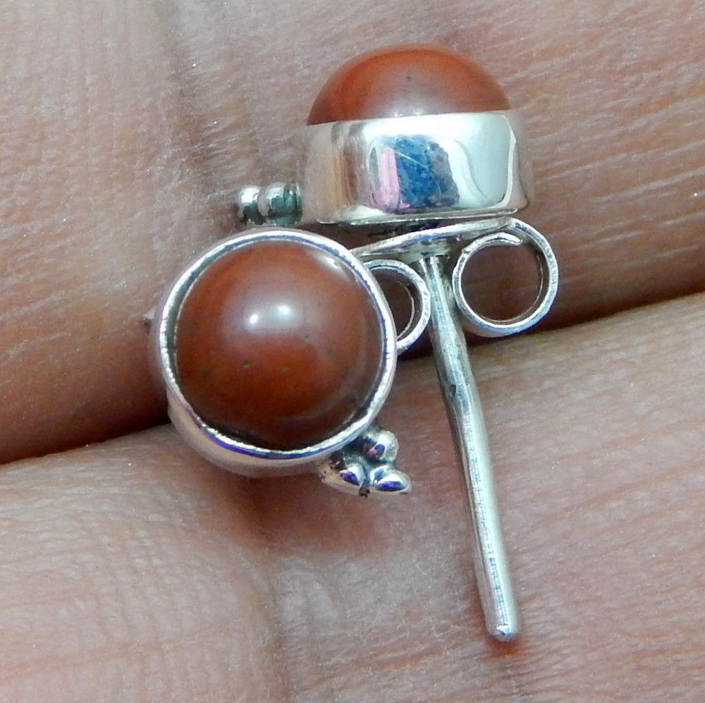 925 SOLID STERLING SILVER NATURAL RED CORAL GEMSTONE STUD EARRING