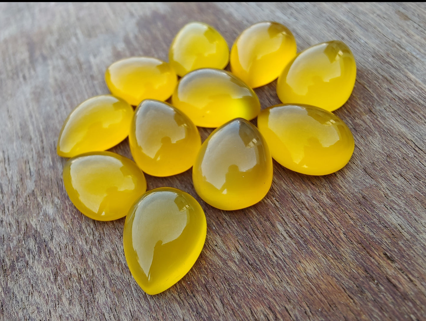 AAA+ QUALITY NATURAL MANGO CHALCEDONY PEAR SHAPE CABOCHON SHAPE FLAT BACK CALIBRATED TEARDROP SAPE GEMSTONES, ALL SIZES AVAILABLE