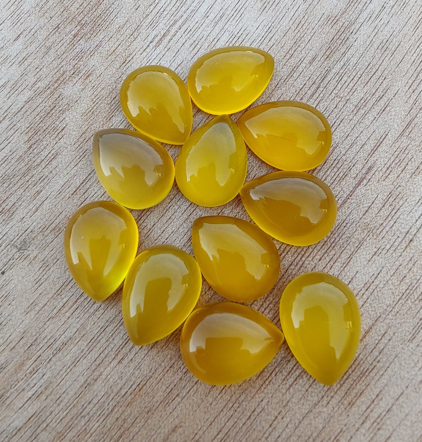 AAA+ QUALITY NATURAL MANGO CHALCEDONY PEAR SHAPE CABOCHON SHAPE FLAT BACK CALIBRATED TEARDROP SAPE GEMSTONES, ALL SIZES AVAILABLE