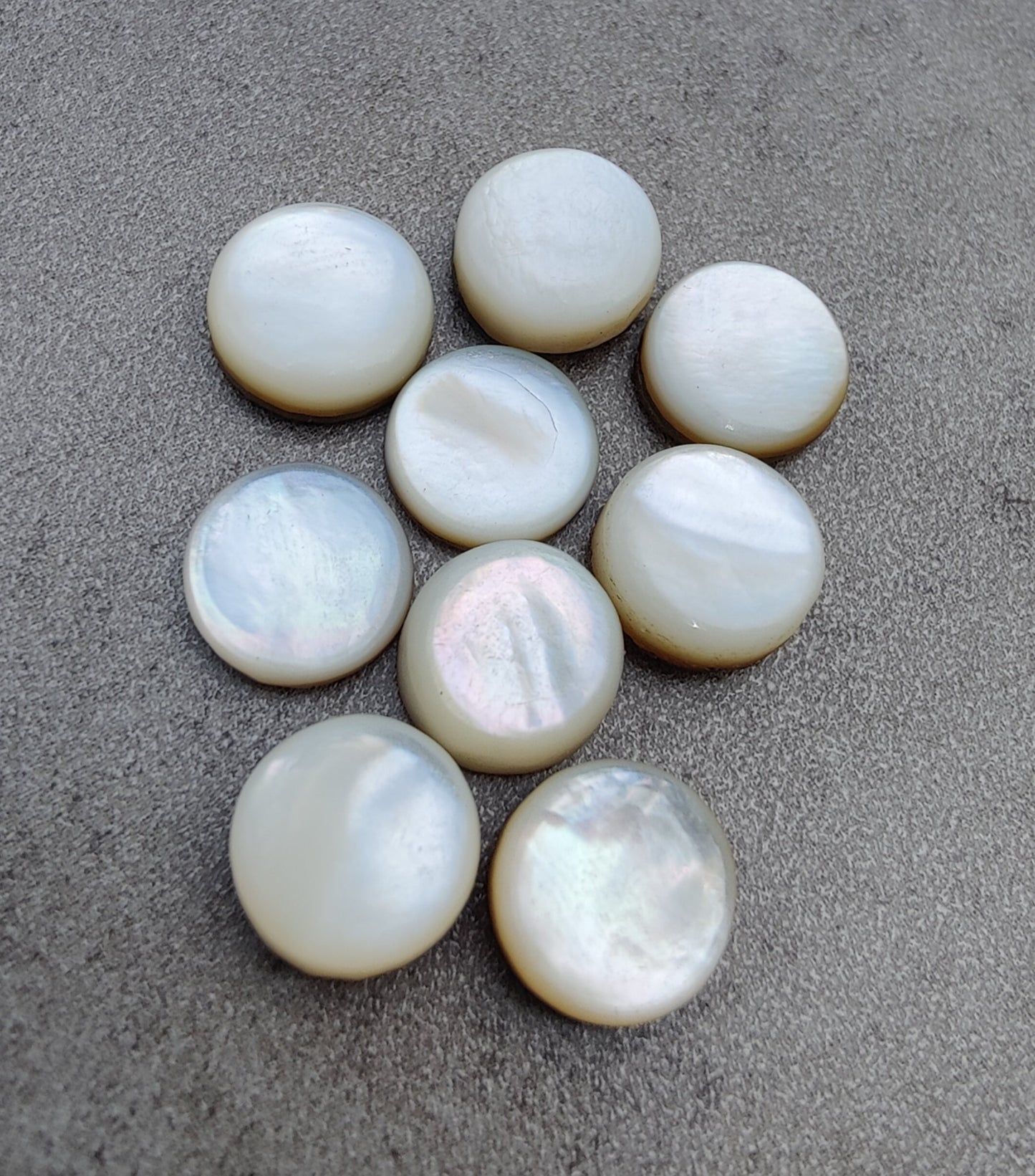 NATURAL MOTHER OF PEARL ROUND SHAPE CABOCHON FLAT BACK CALIBRATED GEMSTONES, ALL SIZES AVAILABLE