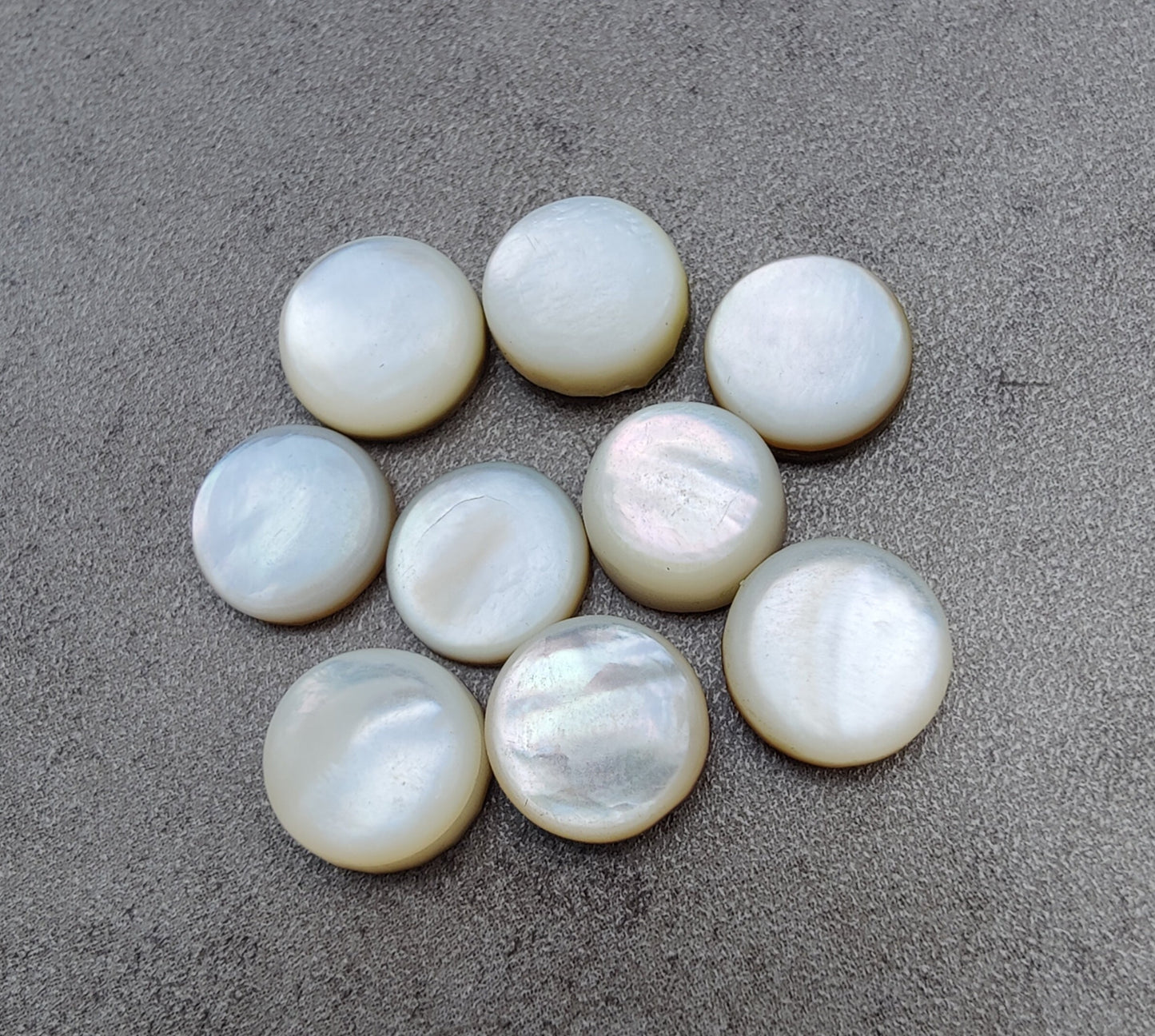NATURAL MOTHER OF PEARL ROUND SHAPE CABOCHON FLAT BACK CALIBRATED GEMSTONES, ALL SIZES AVAILABLE