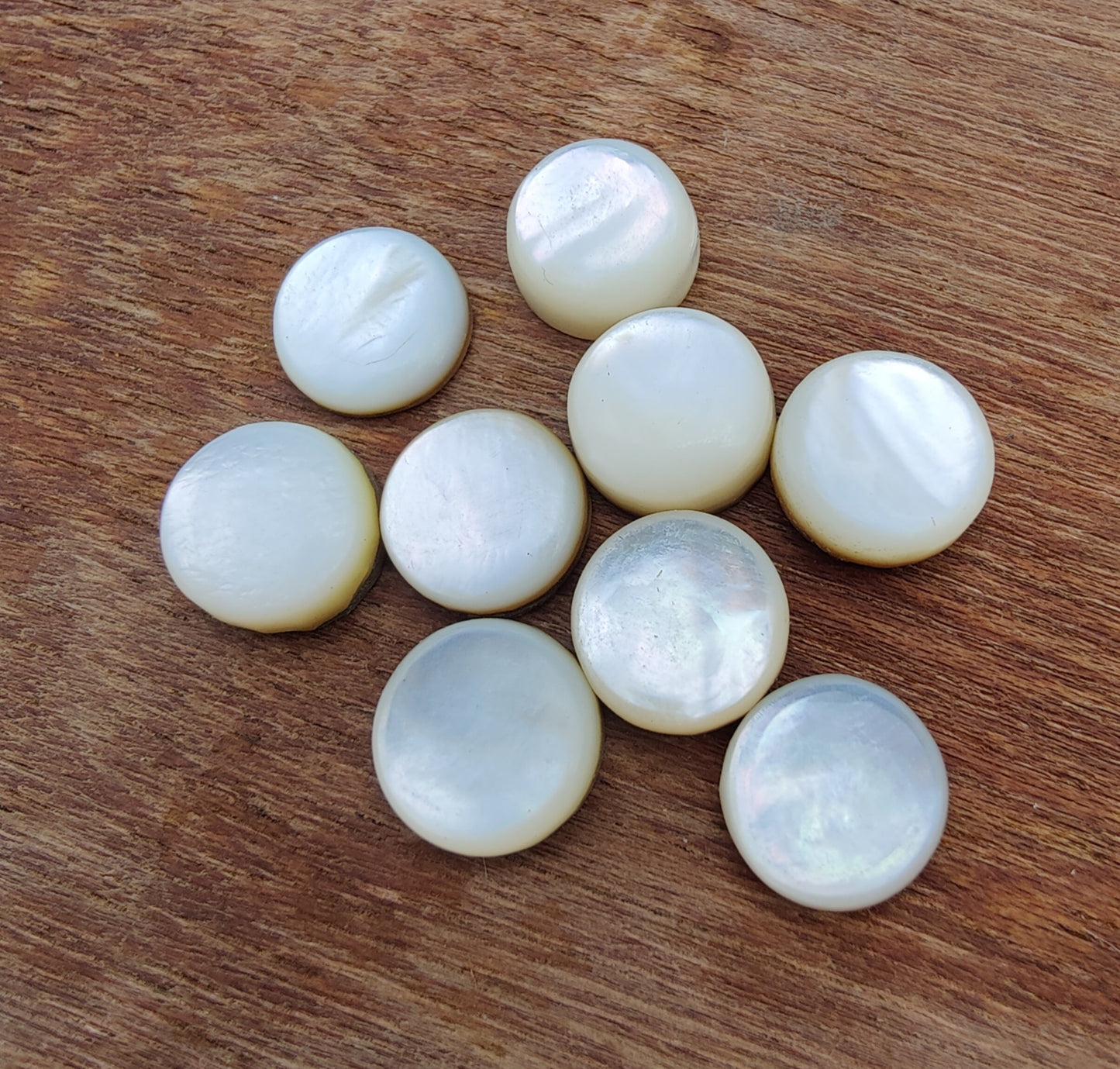NATURAL MOTHER OF PEARL ROUND SHAPE CABOCHON FLAT BACK CALIBRATED GEMSTONES, ALL SIZES AVAILABLE