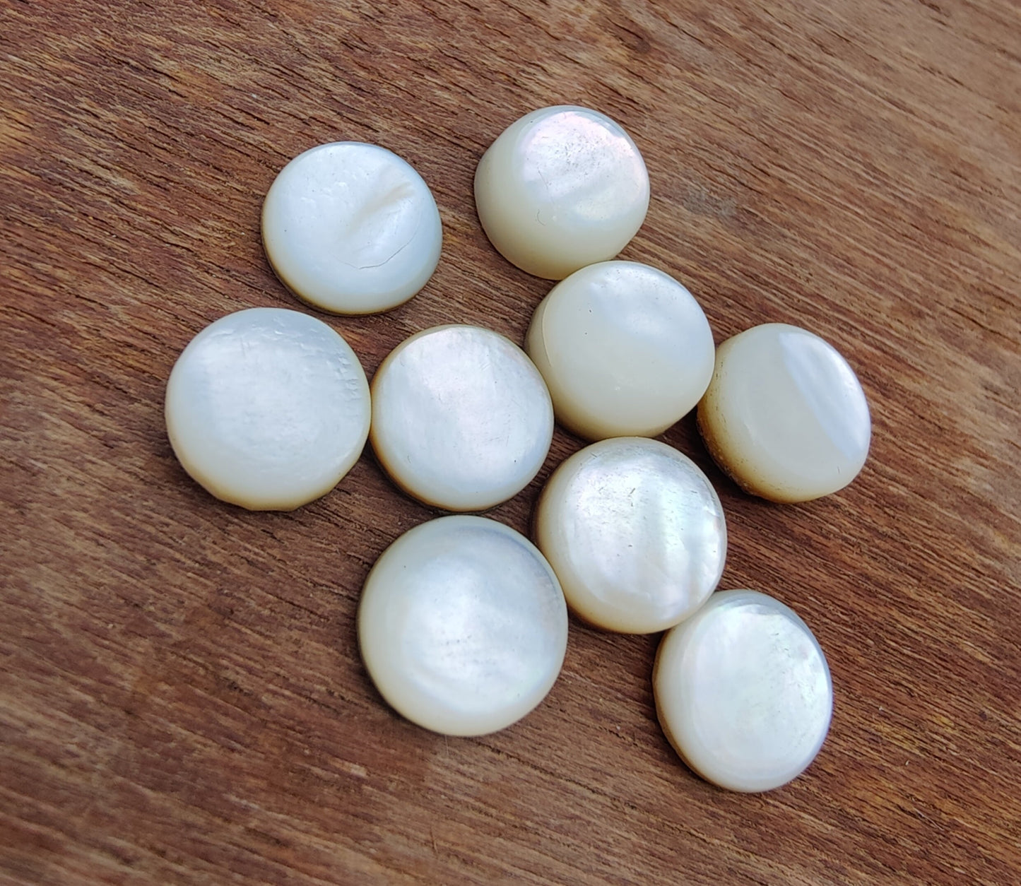 NATURAL MOTHER OF PEARL ROUND SHAPE CABOCHON FLAT BACK CALIBRATED GEMSTONES, ALL SIZES AVAILABLE