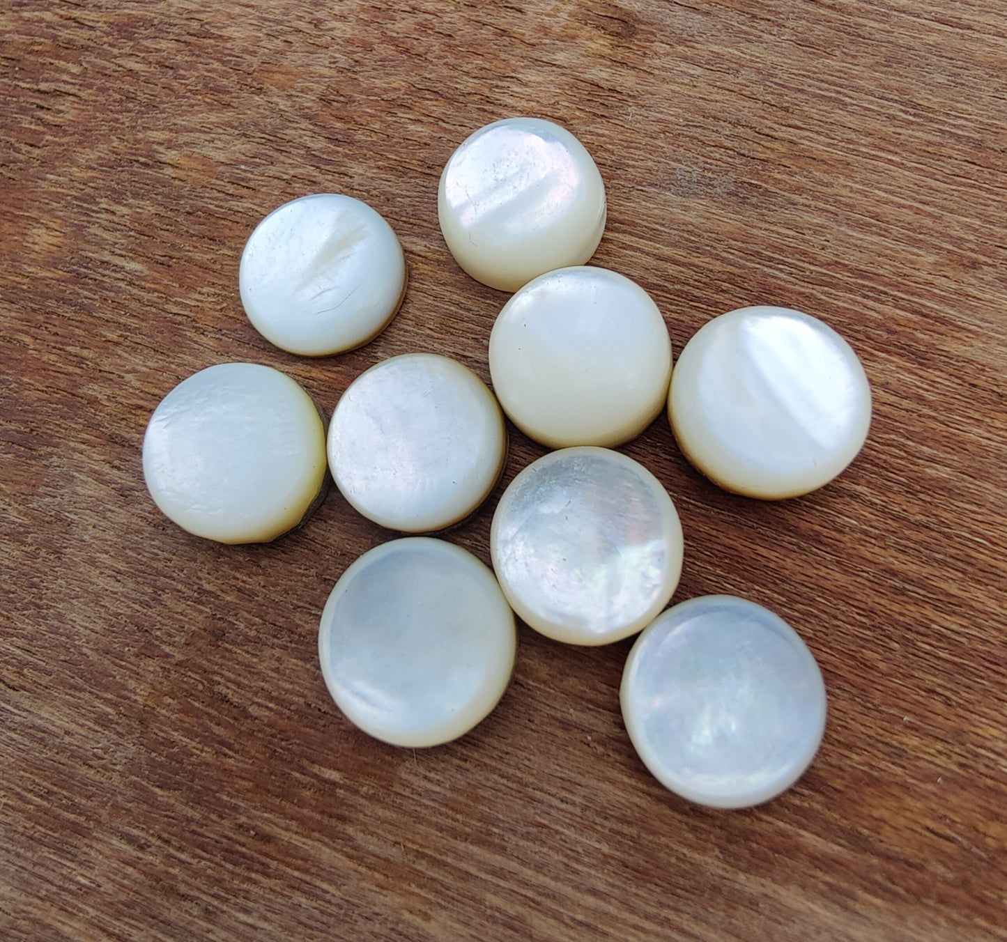 NATURAL MOTHER OF PEARL ROUND SHAPE CABOCHON FLAT BACK CALIBRATED GEMSTONES, ALL SIZES AVAILABLE