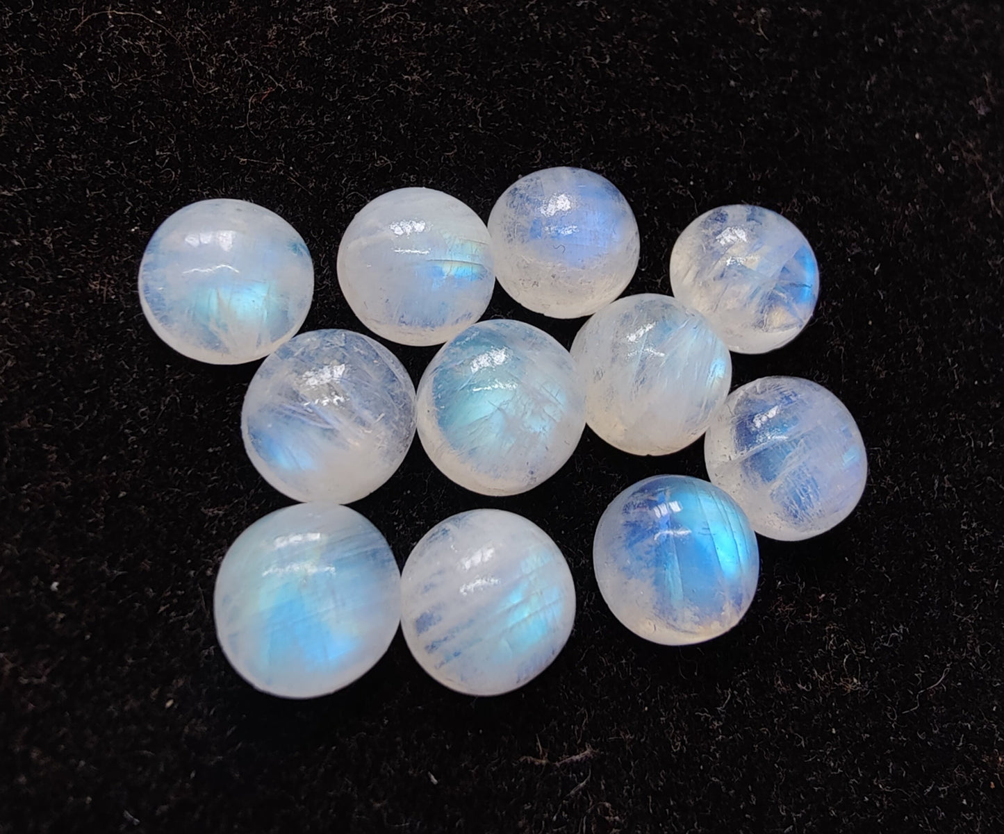 AAA+ QUALITY NATURAL RAINBOW MOONSTONE ROUND SHAPE CABOCHON FLAT BACK CALIBRATED GEMSTONES, ALL SIZES AVAILABLE