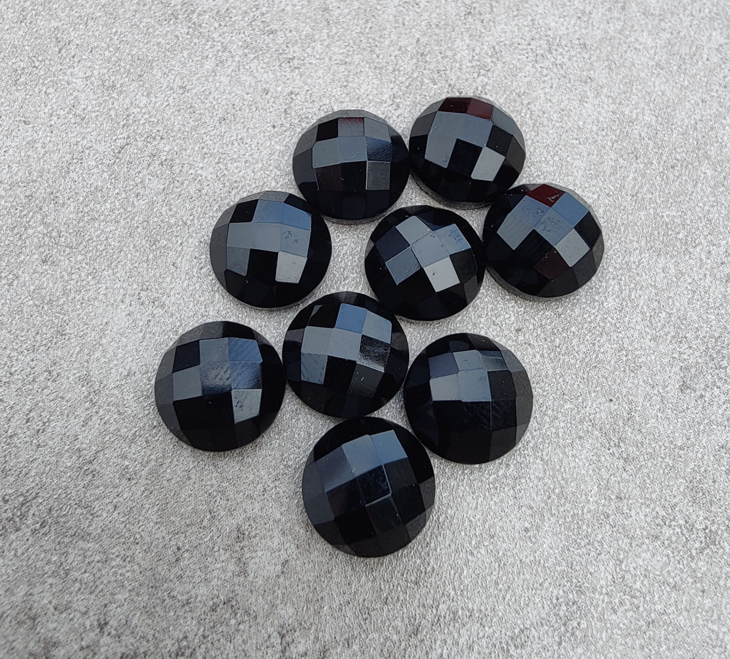 AAA+ QUALITY NATURAL BLACK ONYX ROUND SHAPE CHECKER CUT FLAT BACK CALIBRATED GEMSTONES, ALL SIZES AVAILABLE