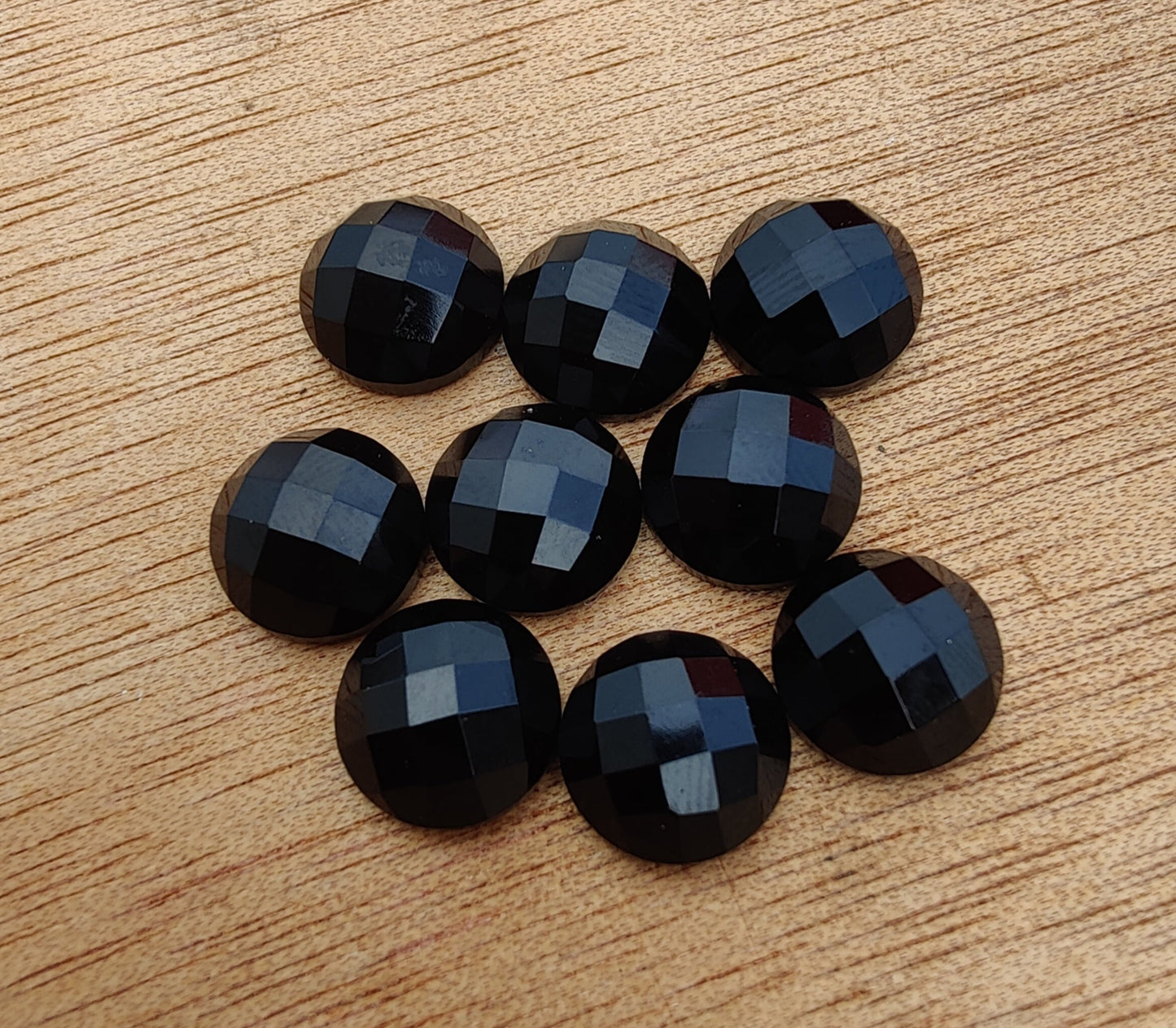 AAA+ QUALITY NATURAL BLACK ONYX ROUND SHAPE CHECKER CUT FLAT BACK CALIBRATED GEMSTONES, ALL SIZES AVAILABLE