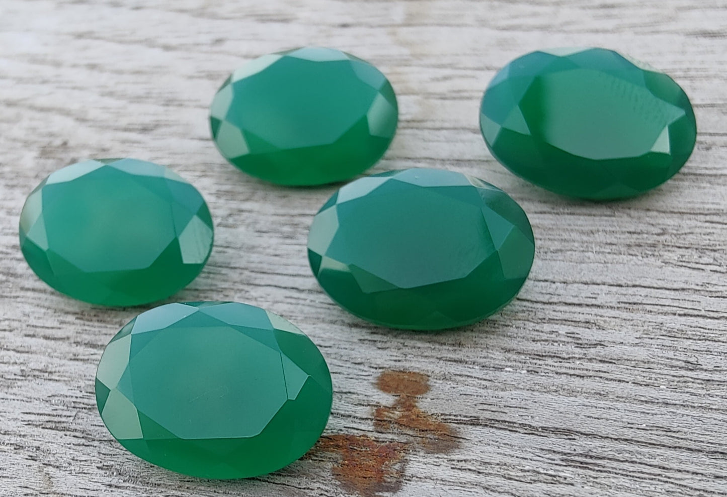 AAA+ Quality Natural Green Onyx Oval Shape Faceted Cut Flat Back Wholesale Calibrated Gemstones, All Sizes Available