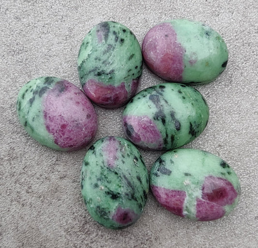 AAA+ QUALITY NATURAL RUBY ZOISITE OVAL SHAPE CABOCHON FLAT BACK CALIBRATED WHOLESALE GEMSTONES, ALL SIZES AVAILABLE