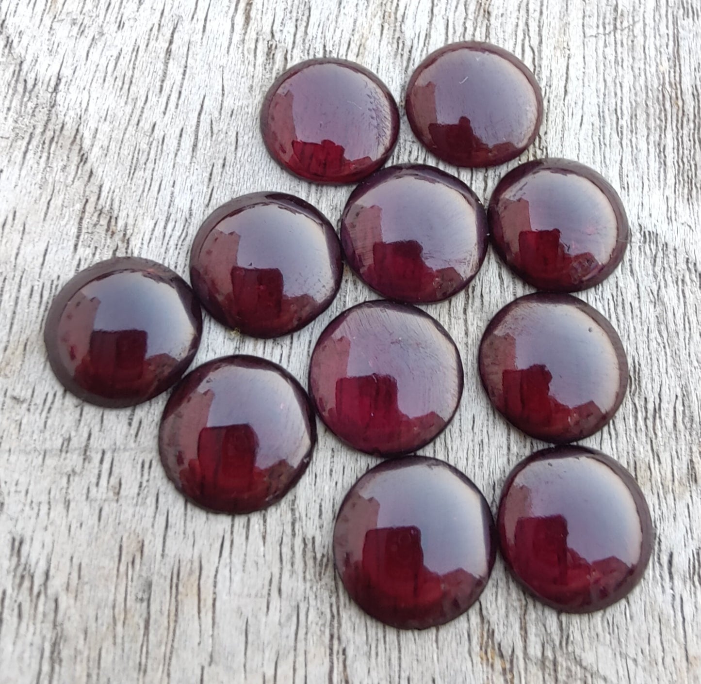 AAA+ QUALITY NATURAL GARNET ROUND SHAPE CABOCHON FLAT BACK CALIBRATED ROUND SHAPE GEMSTONES, ALL SIZES AVAILABLE