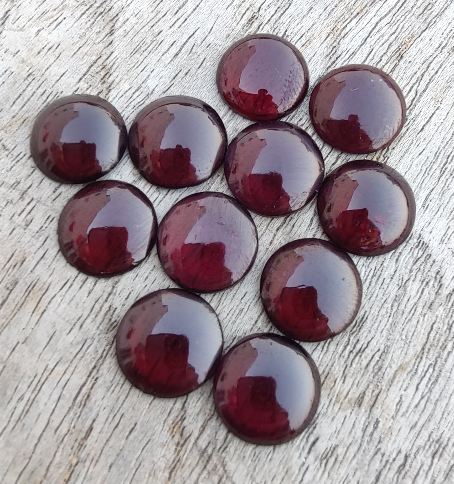 AAA+ QUALITY NATURAL GARNET ROUND SHAPE CABOCHON FLAT BACK CALIBRATED ROUND SHAPE GEMSTONES, ALL SIZES AVAILABLE
