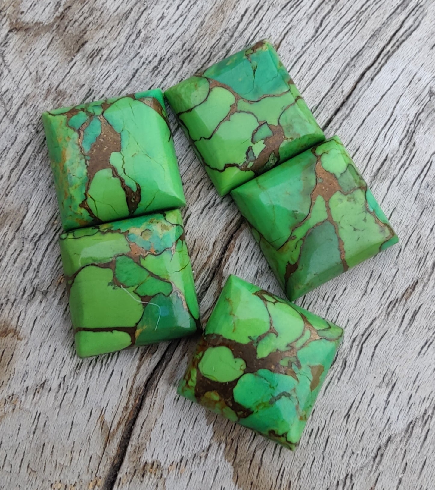 NATURAL GREEN COPPER TURQUOISE SQUARE SHAPE CABOCHON FLAT BACK CALIBRATED ROUND SHAPE GEMSTONES, ALL SIZES AVAILABLE