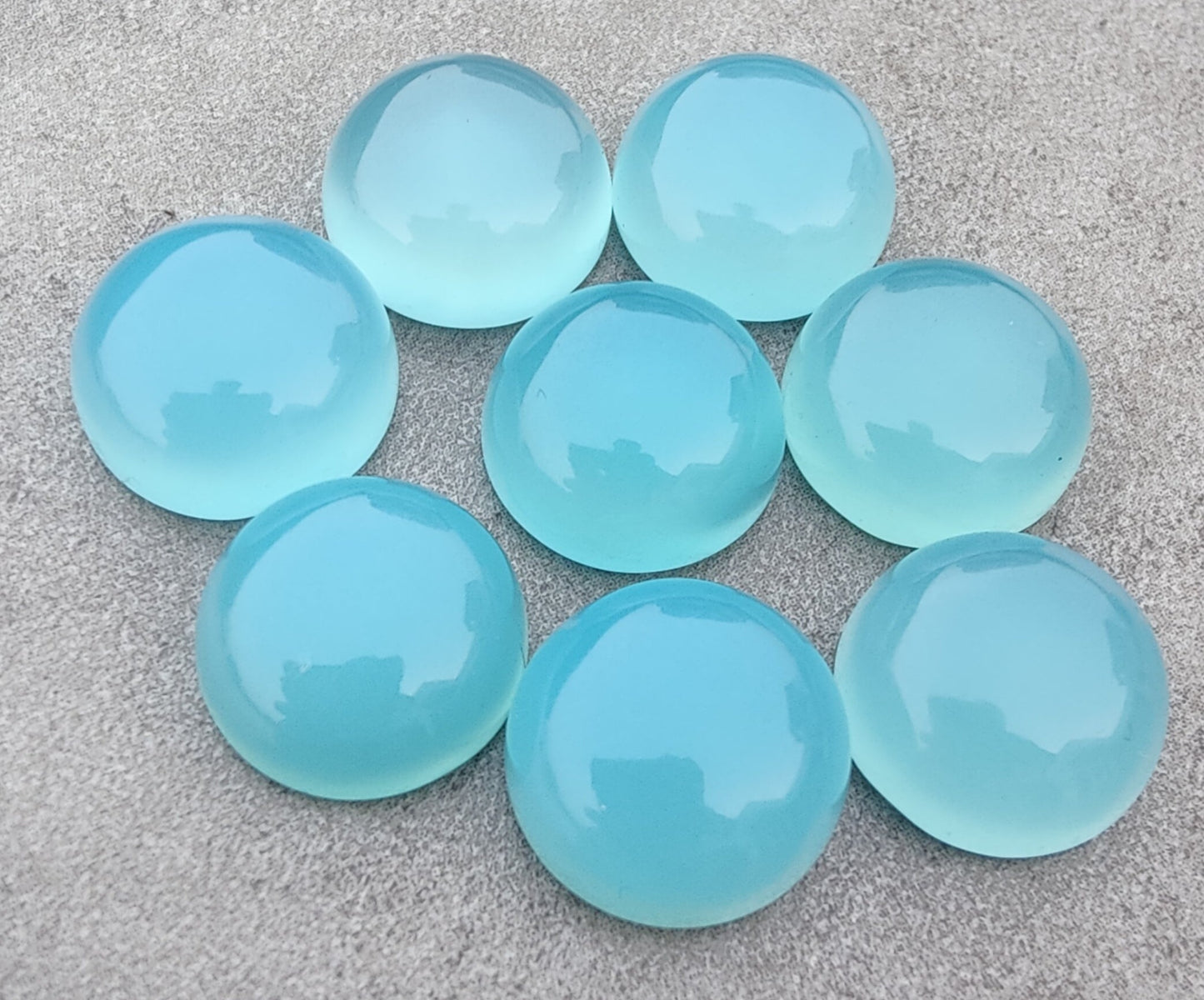 AAA+ QUALITY NATURAL BLUE CHALCEDONY ROUND SHAPE CABOCHON FLAT BACK CALIBRATED GEMSTONES, ALL SIZES AVAILABLE