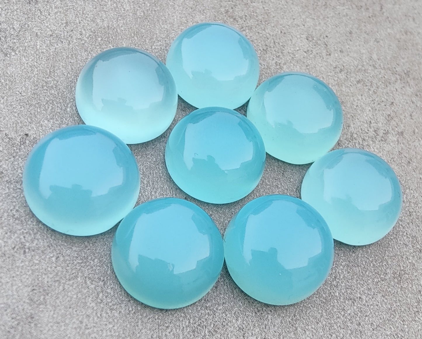 AAA+ QUALITY NATURAL BLUE CHALCEDONY ROUND SHAPE CABOCHON FLAT BACK CALIBRATED GEMSTONES, ALL SIZES AVAILABLE