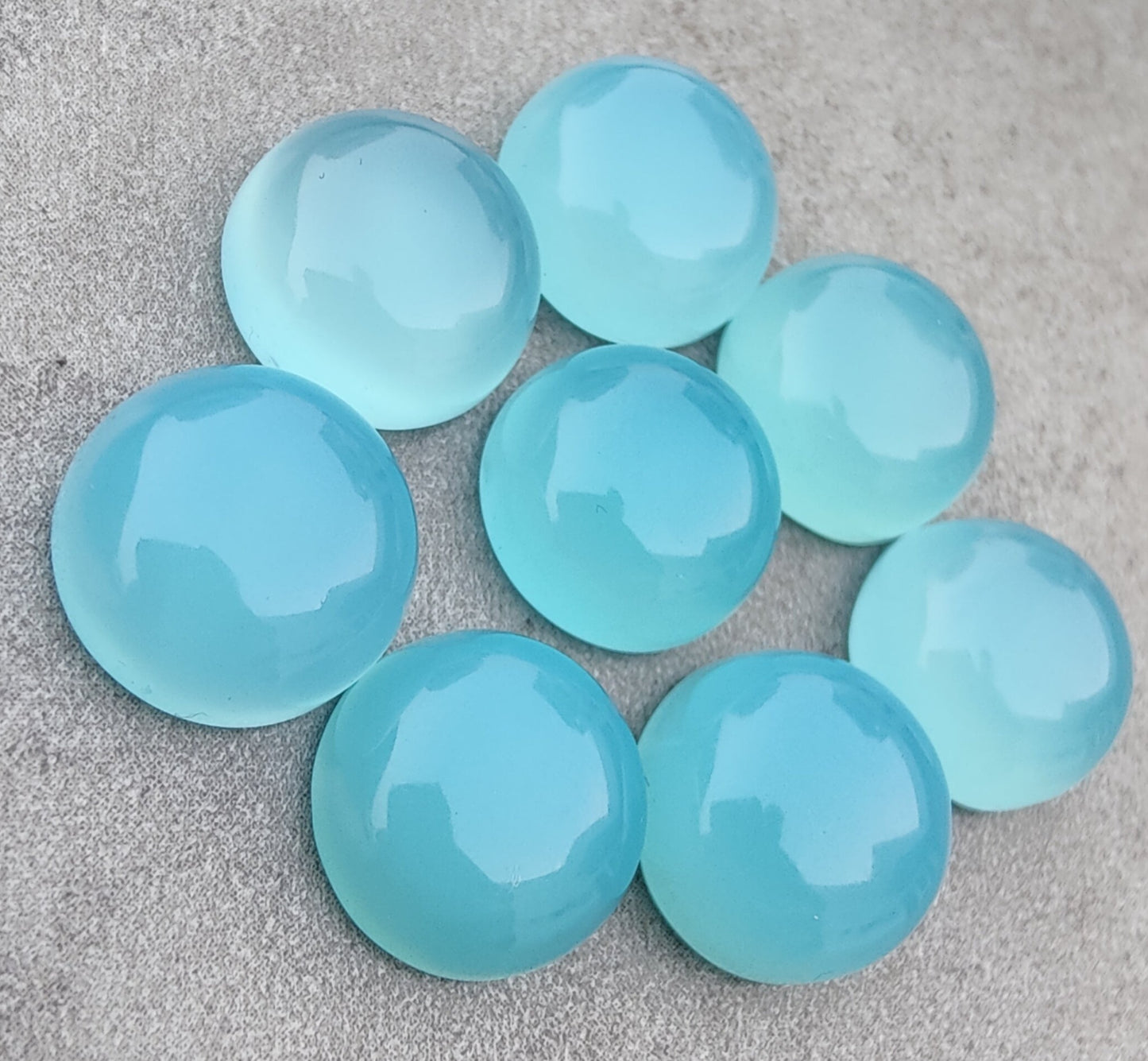 AAA+ QUALITY NATURAL BLUE CHALCEDONY ROUND SHAPE CABOCHON FLAT BACK CALIBRATED GEMSTONES, ALL SIZES AVAILABLE