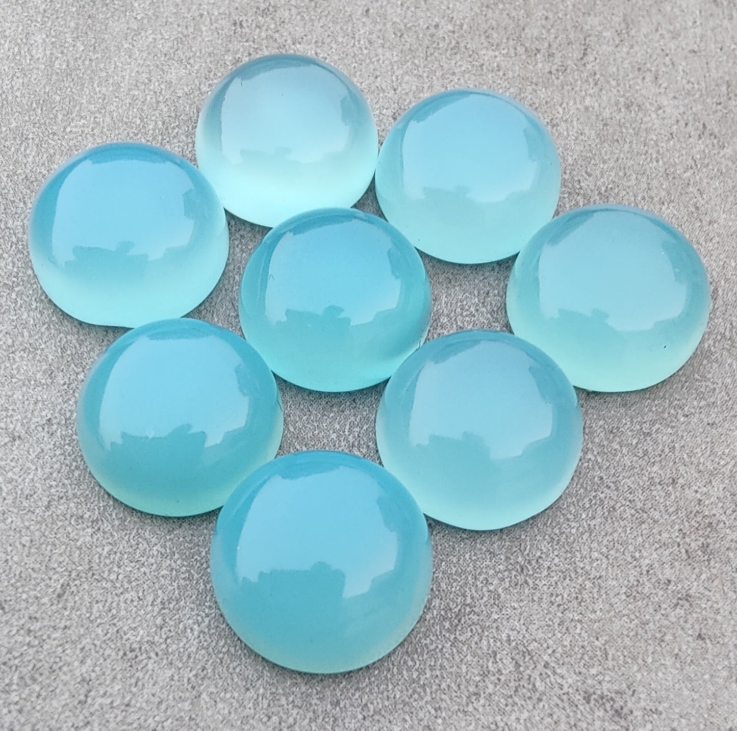 AAA+ QUALITY NATURAL BLUE CHALCEDONY ROUND SHAPE CABOCHON FLAT BACK CALIBRATED GEMSTONES, ALL SIZES AVAILABLE