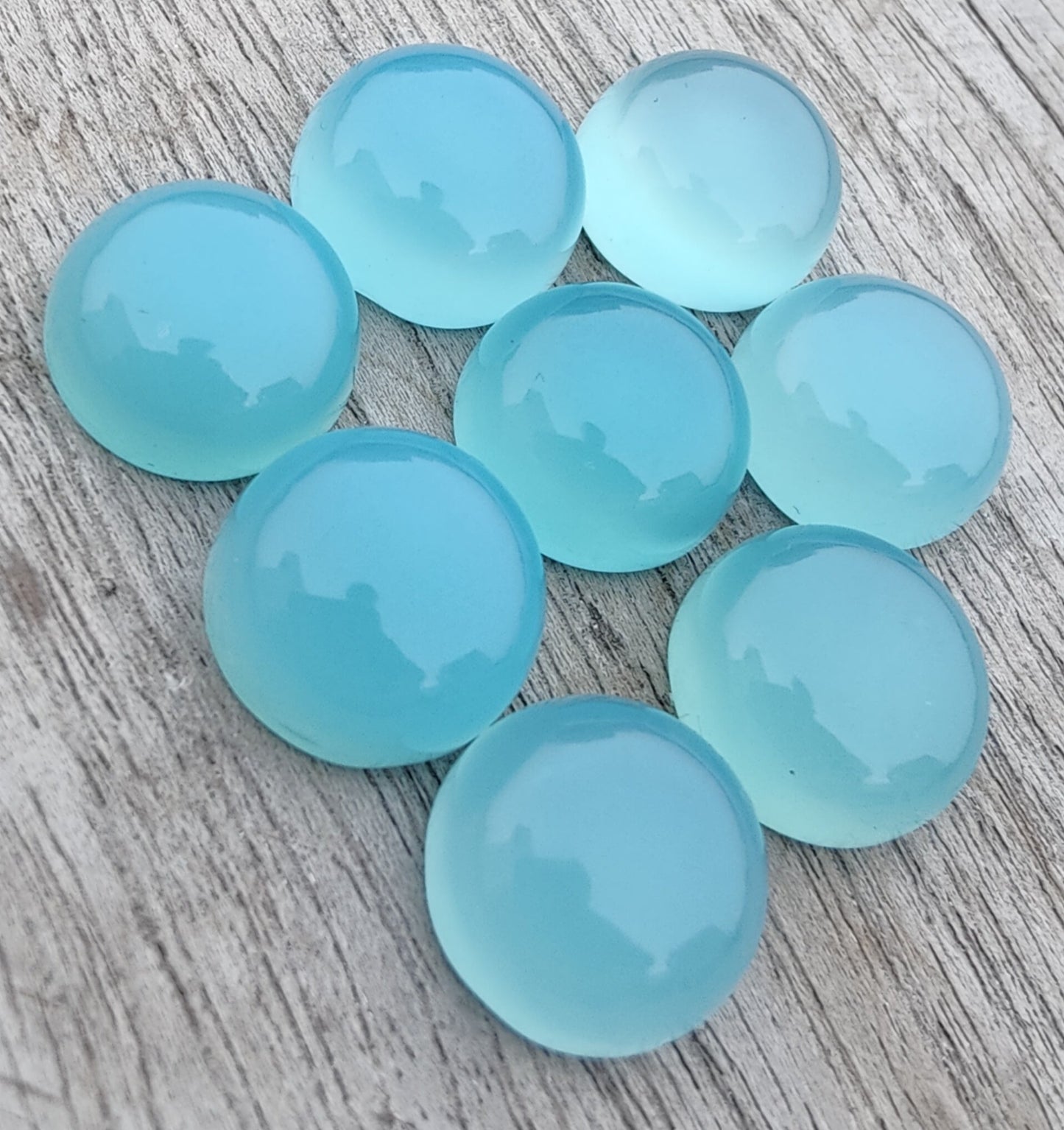 AAA+ QUALITY NATURAL BLUE CHALCEDONY ROUND SHAPE CABOCHON FLAT BACK CALIBRATED GEMSTONES, ALL SIZES AVAILABLE