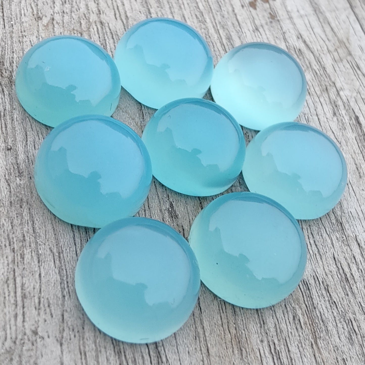 AAA+ QUALITY NATURAL BLUE CHALCEDONY ROUND SHAPE CABOCHON FLAT BACK CALIBRATED GEMSTONES, ALL SIZES AVAILABLE