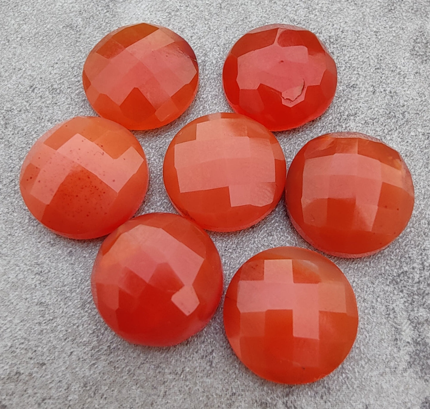 NATURAL RED ONYX ROUND SHAPE CHECKER CUT FLAT BACK CALIBRATED AAA+ QUALITY GEMSTONES, ALL SIZES AVAILABLE