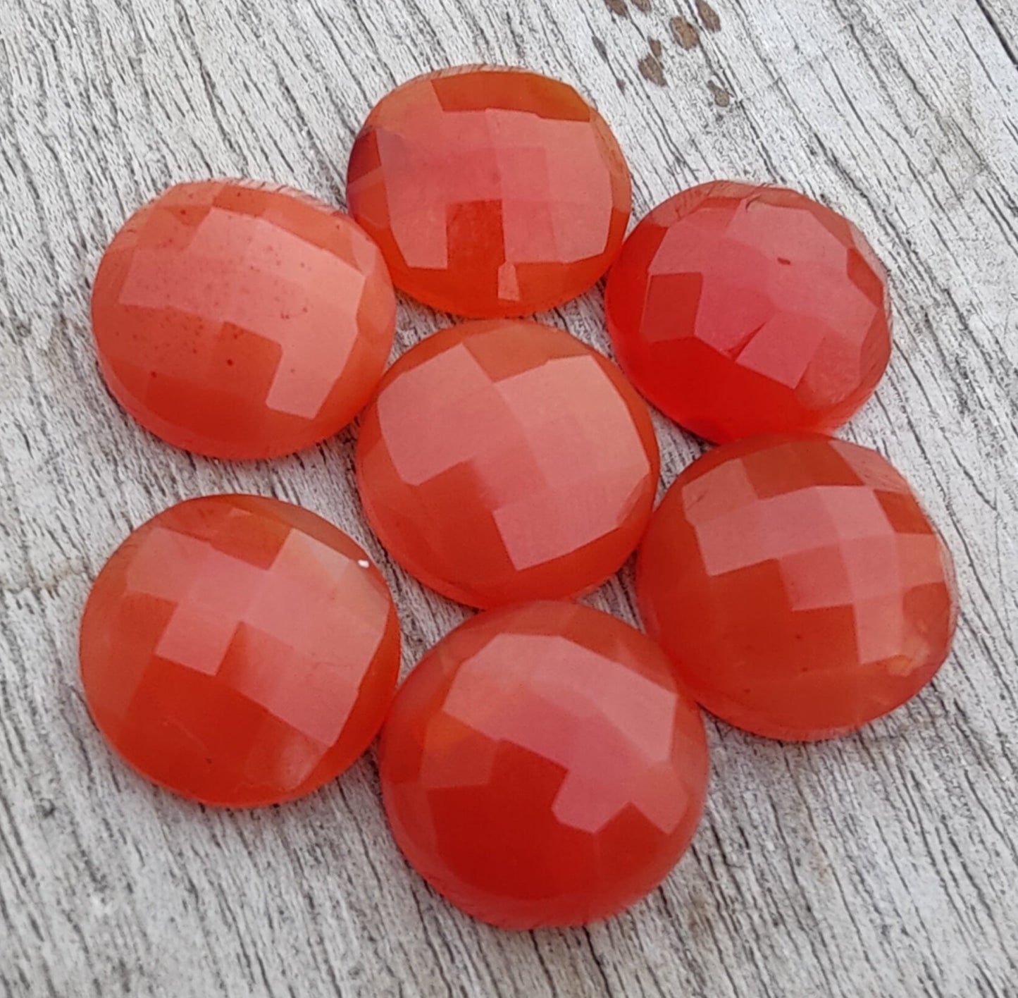 NATURAL RED ONYX ROUND SHAPE CHECKER CUT FLAT BACK CALIBRATED AAA+ QUALITY GEMSTONES, ALL SIZES AVAILABLE