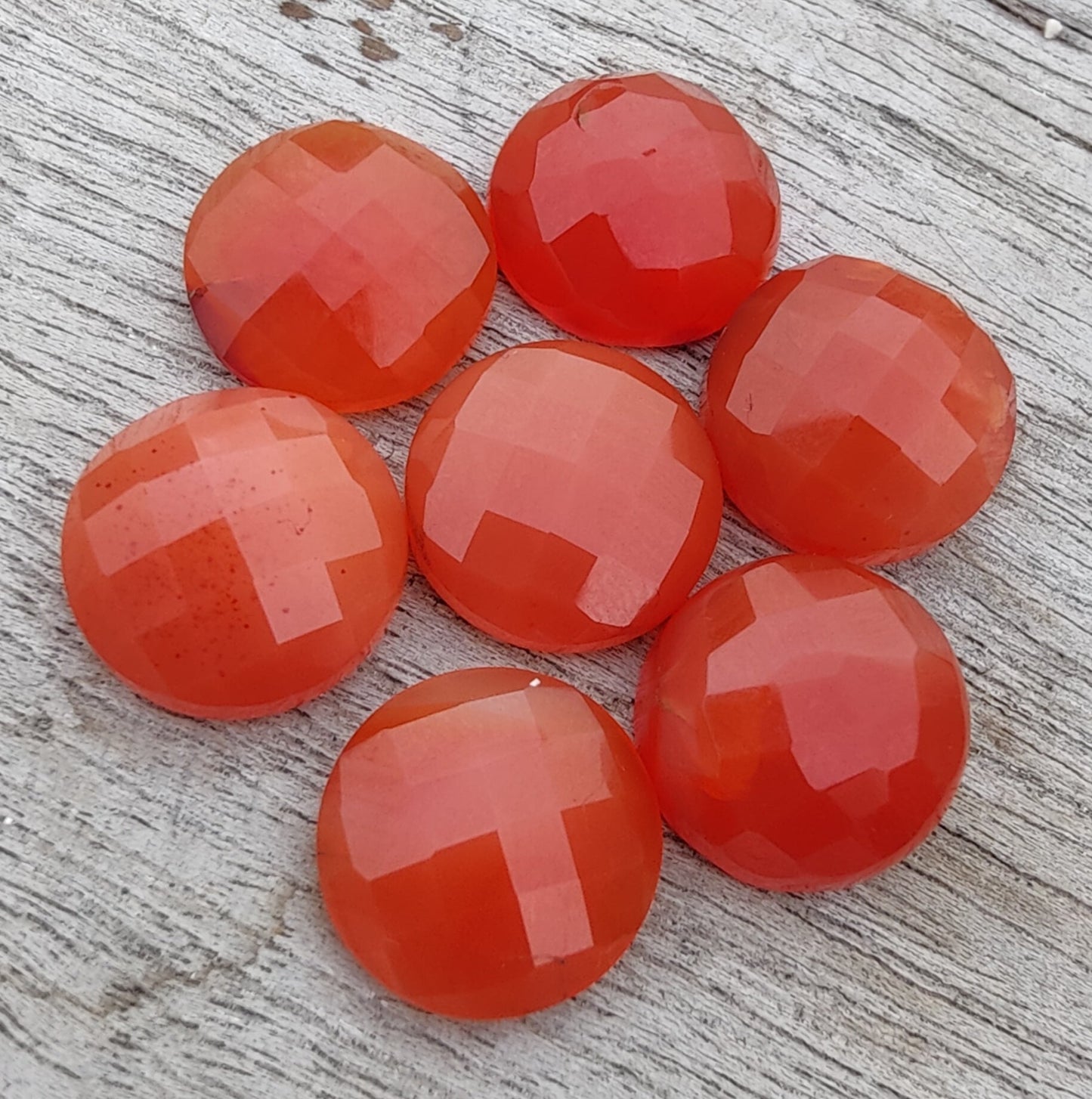 NATURAL RED ONYX ROUND SHAPE CHECKER CUT FLAT BACK CALIBRATED AAA+ QUALITY GEMSTONES, ALL SIZES AVAILABLE
