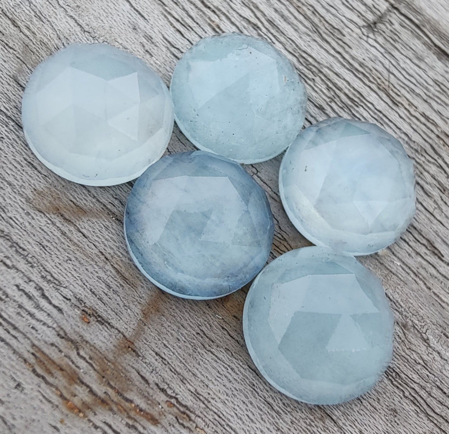 AAA+ QUALITY NATURAL PREHNITE ROUND SHAPE CHECKER CUT FLAT BACK CALIBRATED GEMSTONES, ALL SIZES AVAILABLE