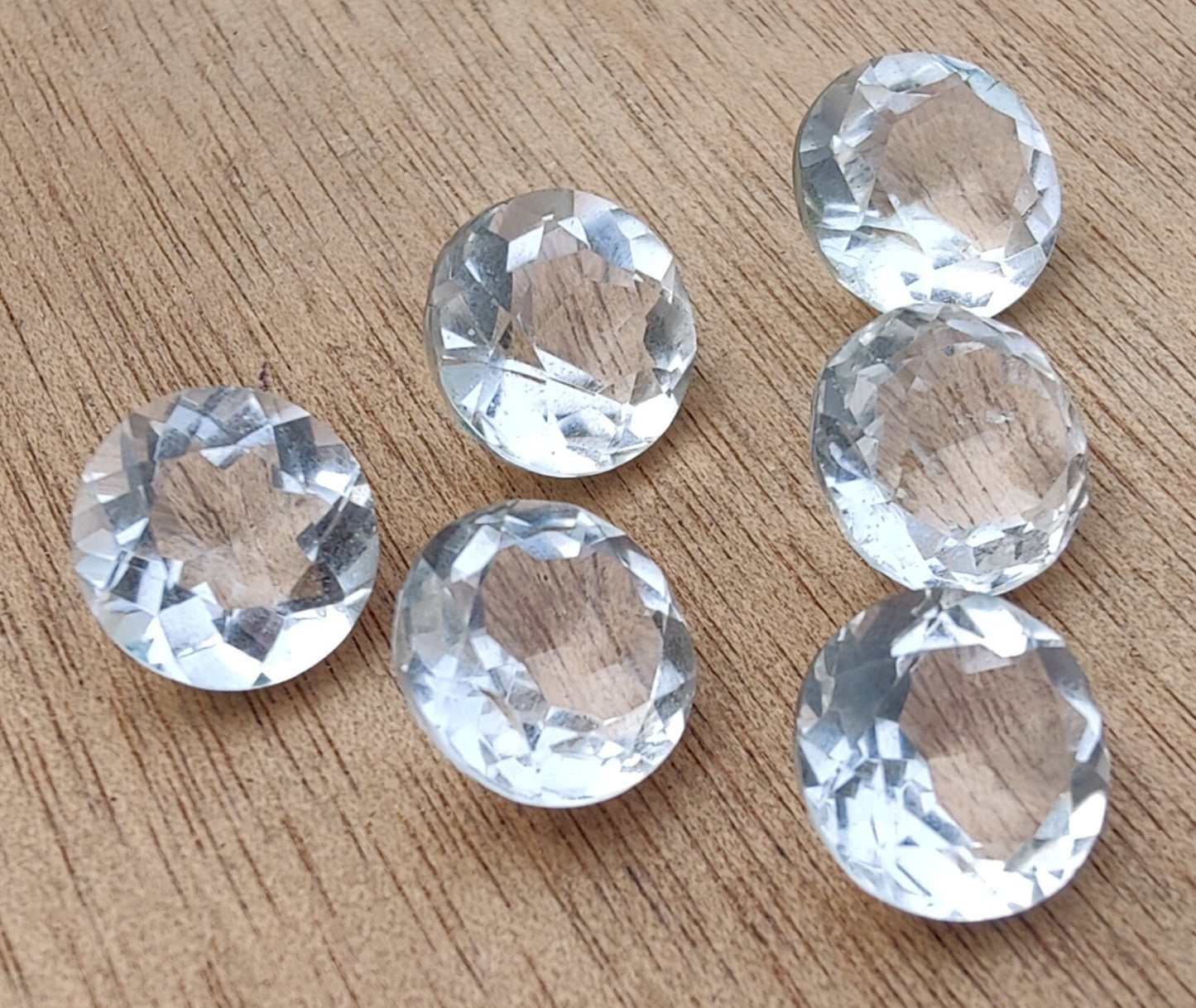 AAA+ QUALITY NATURAL CRYSTAL QUARTZ ROUND SHAPE FACETED CUT FLAT BACK CALIBRATED ROUND SHAPE GEMSTONES, ALL SIZES AVAILABLE
