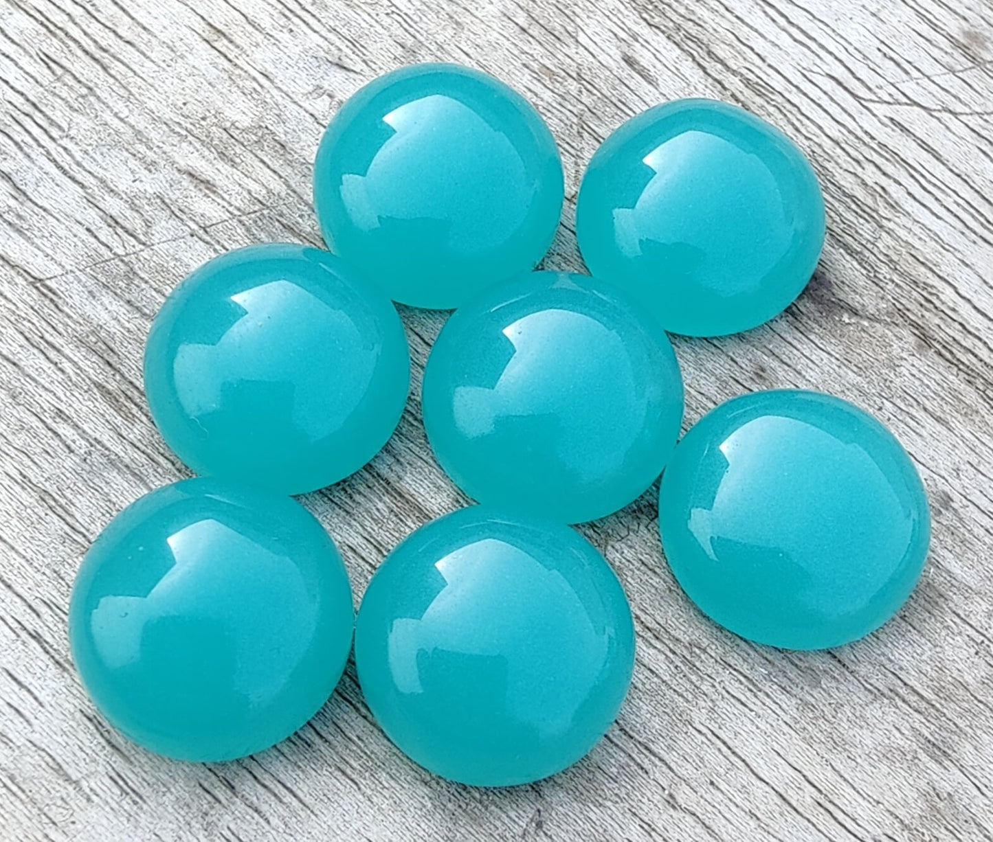 AAA+ QUALITY NATURAL BLUE CHALCEDONY ROUND SHAPE CABOCHON FLAT BACK CALIBRATED GEMSTONES, ALL SIZES AVAILABLE