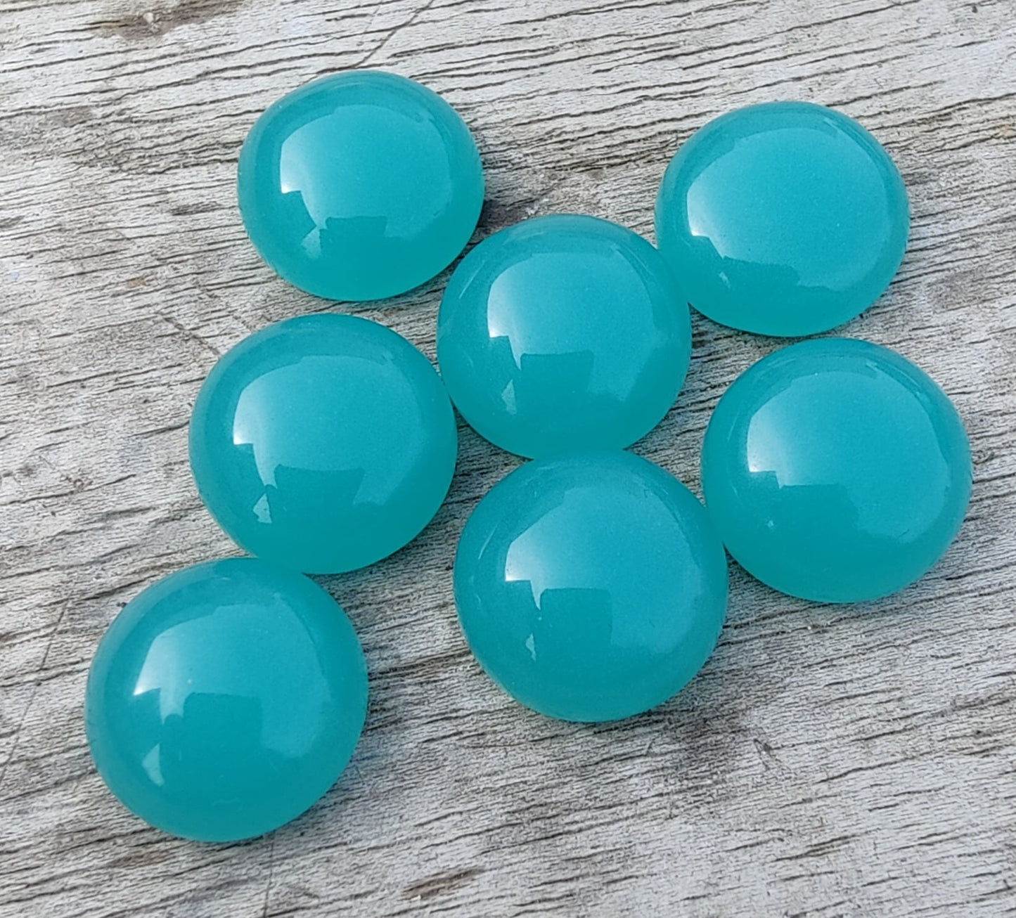 AAA+ QUALITY NATURAL BLUE CHALCEDONY ROUND SHAPE CABOCHON FLAT BACK CALIBRATED GEMSTONES, ALL SIZES AVAILABLE