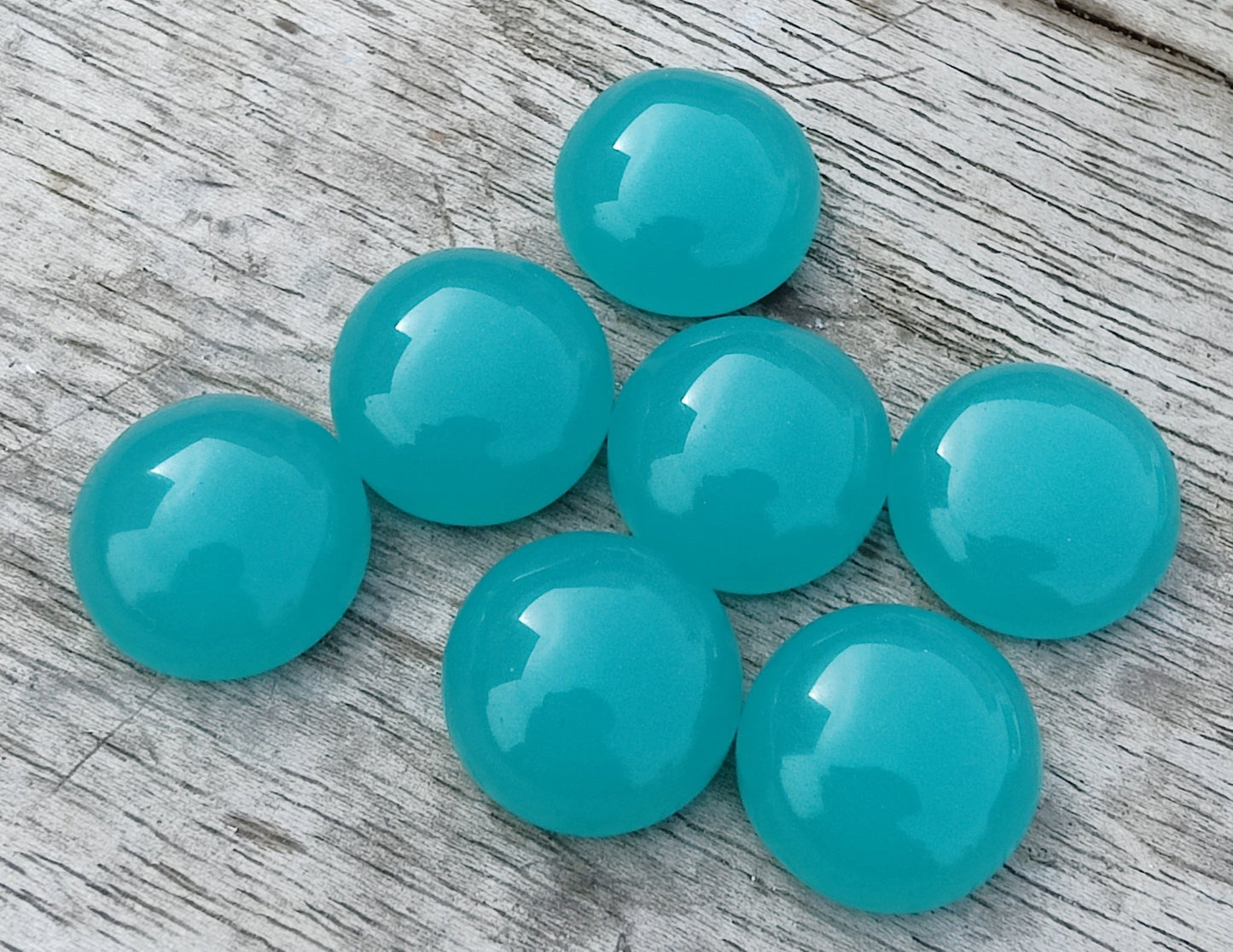 AAA+ QUALITY NATURAL BLUE CHALCEDONY ROUND SHAPE CABOCHON FLAT BACK CALIBRATED GEMSTONES, ALL SIZES AVAILABLE