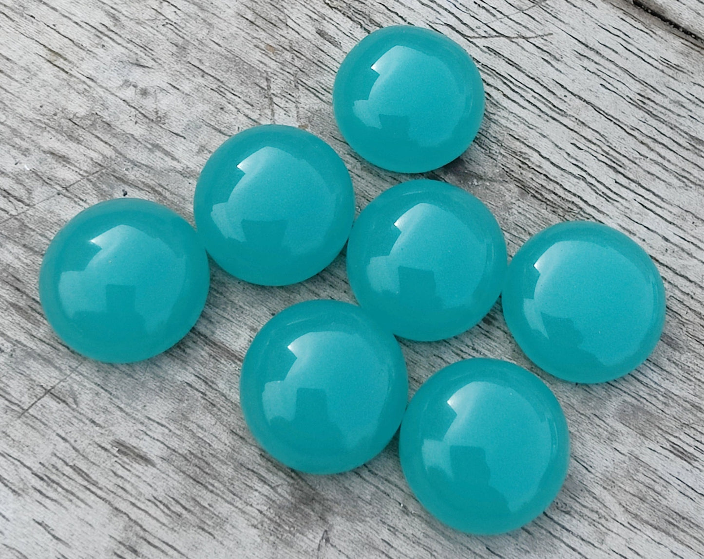 AAA+ QUALITY NATURAL BLUE CHALCEDONY ROUND SHAPE CABOCHON FLAT BACK CALIBRATED GEMSTONES, ALL SIZES AVAILABLE