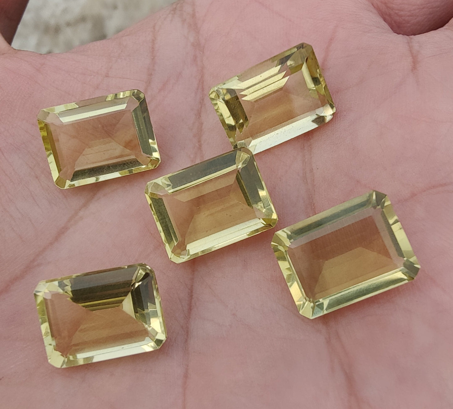 AAA+ QUALITY NATURAL LEMON QUARTZ RECTANGLE SHAPE FACETED CUT FLAT BACK CALIBRATED WHOLESALE GEMSTONES, ALL SIZES AVAILABLE