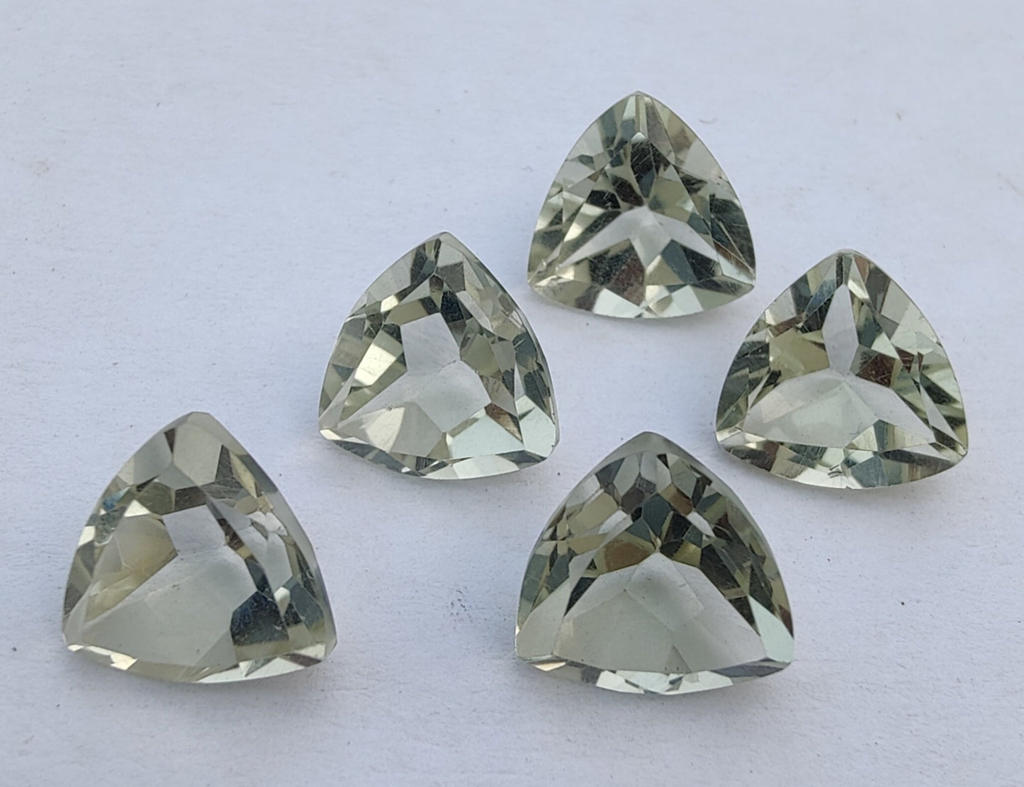 AAA+ QUALITY NATURAL GREEN AMETHYST TRILLION SHAPE FACETED CUT CALIBRATED LOOSE GEMSTONES, ALL SIZES AVAILABLE