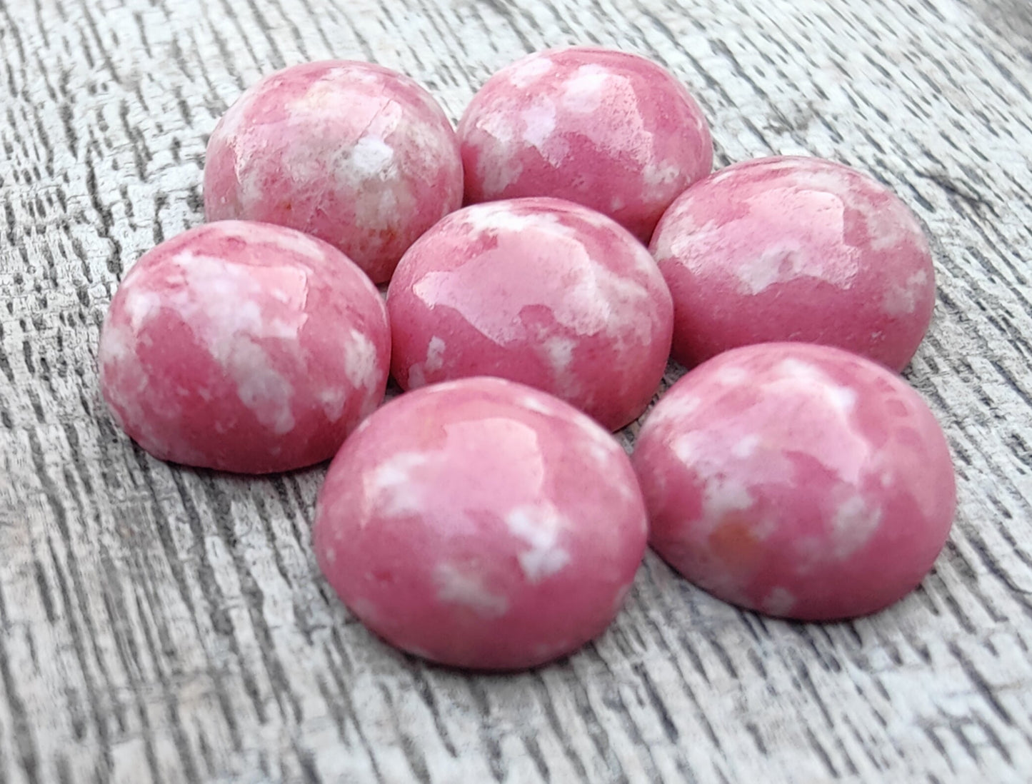 AAA+ Quality Natural Thulite Round Shape Cabochon Flat Back Calibrated Wholesale Gemstones, All Sizes Available
