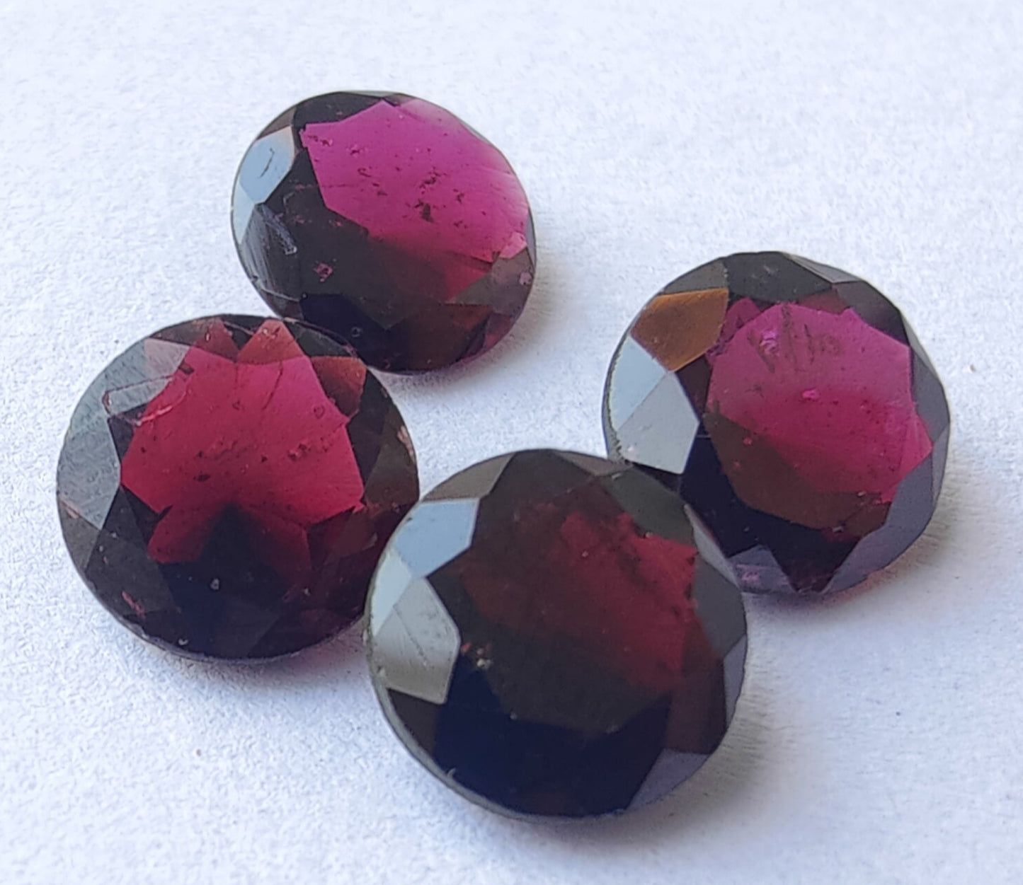 AAA+ Quality Natural Garnet Round Shape Faceted Cut Calibrated Wholesale Gemstones, Custom Sizes Available