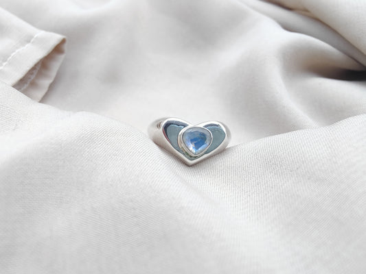 925 SOLID STERLING SILVER NATURAL RAINBOW MOONSTONE GEMSTONE HANDMADE RING HEART DESIGN , ALL SIZES AVAILABLE
