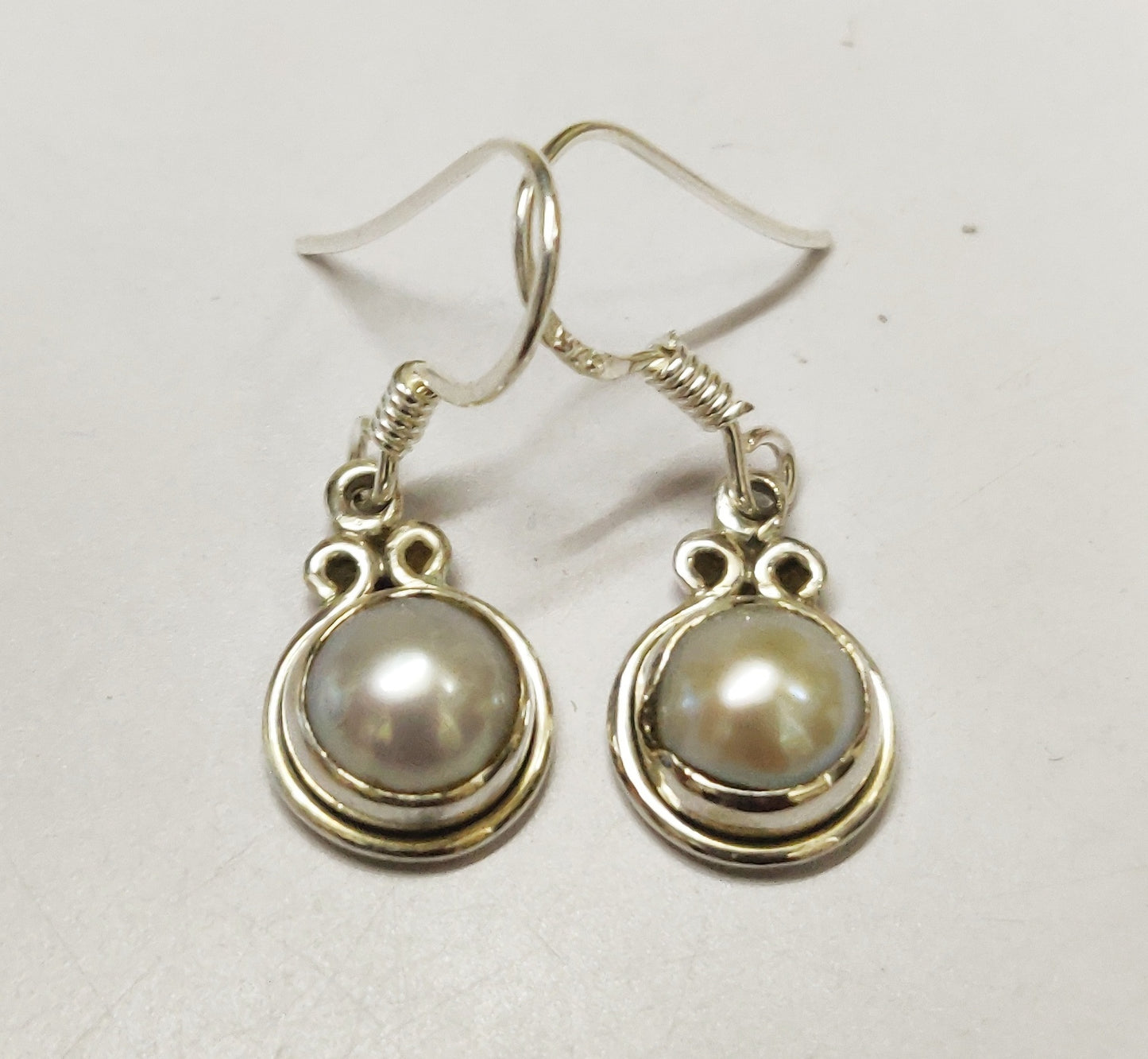 925 SOLID STERLING SILVER NATURAL MOTHER OF PEARL GEMSTONE HOOK EARRING